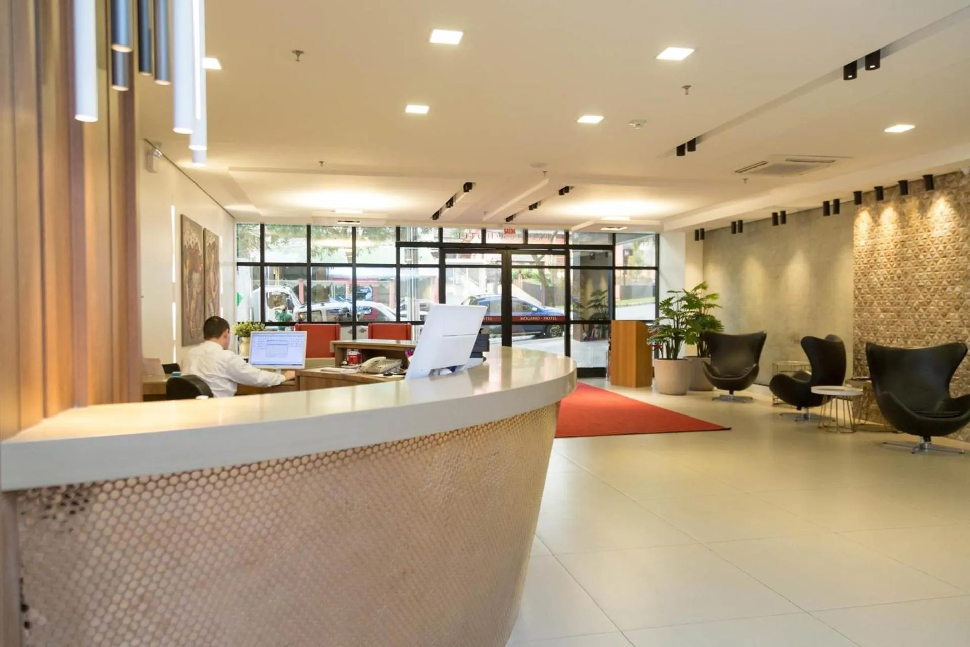 Lobby or reception in Mogano Premium Hotel - ELETROPOSTO
