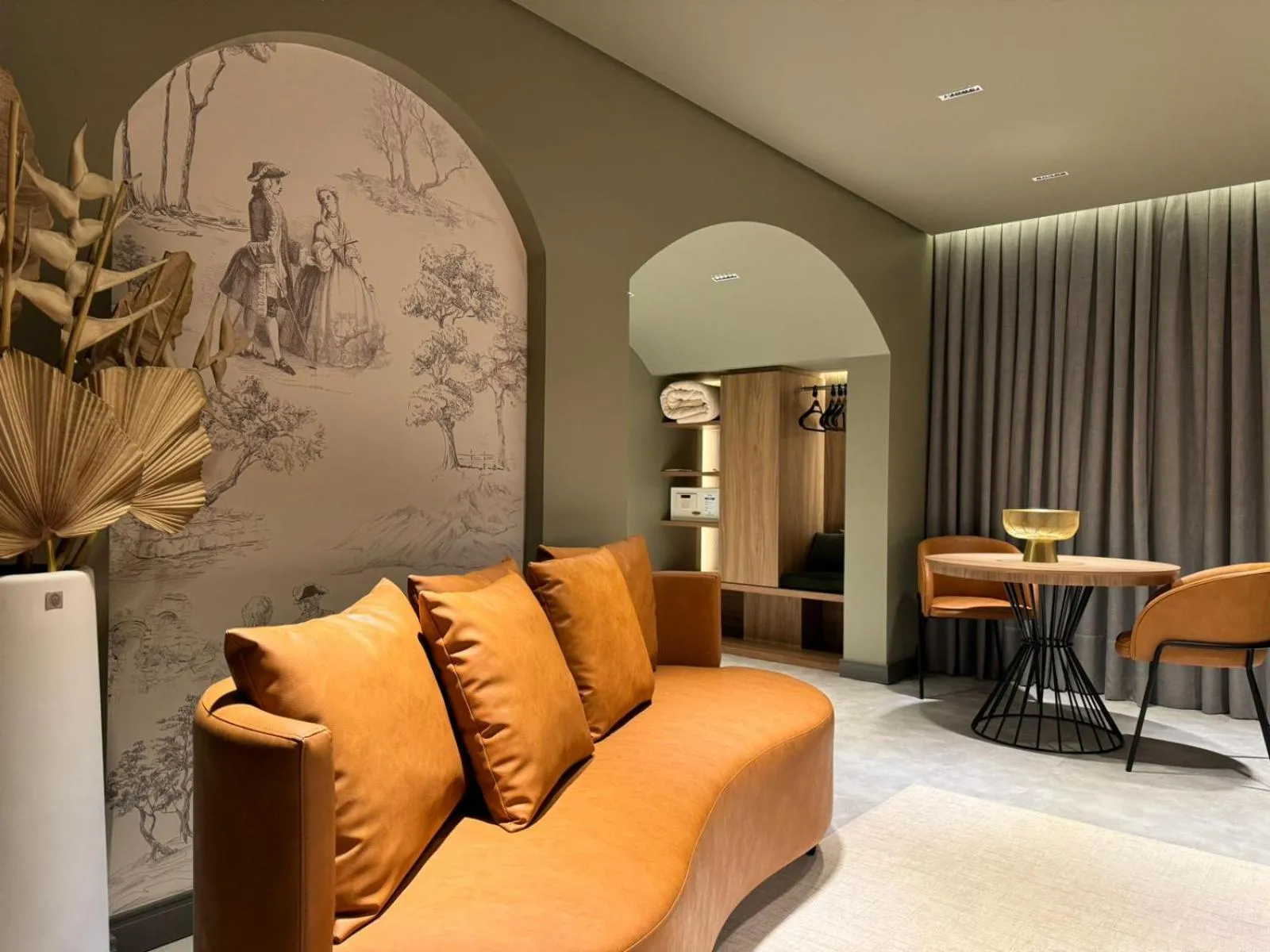 Living room in Mogano Premium Hotel - ELETROPOSTO