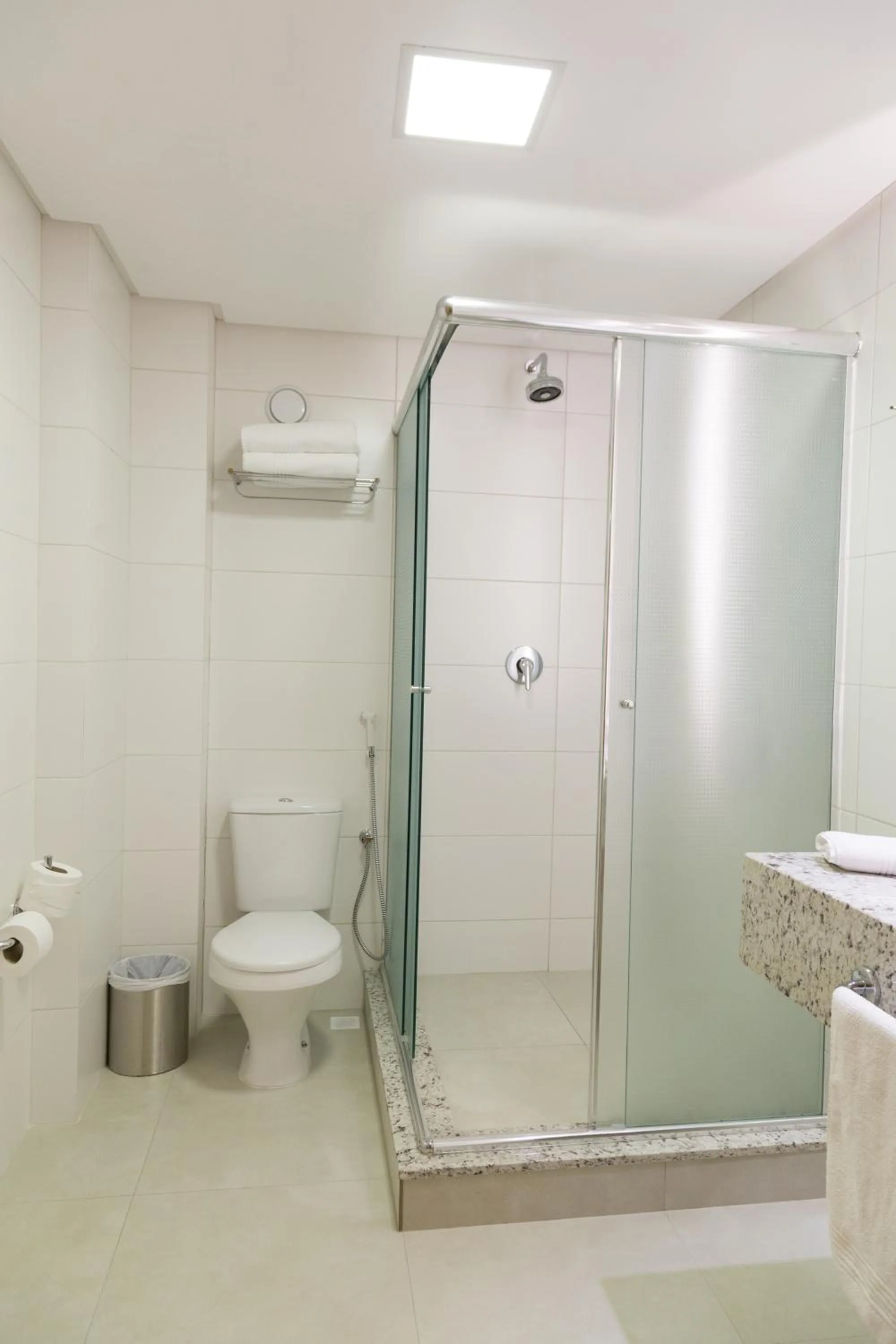 Bathroom in Mogano Premium Hotel - ELETROPOSTO