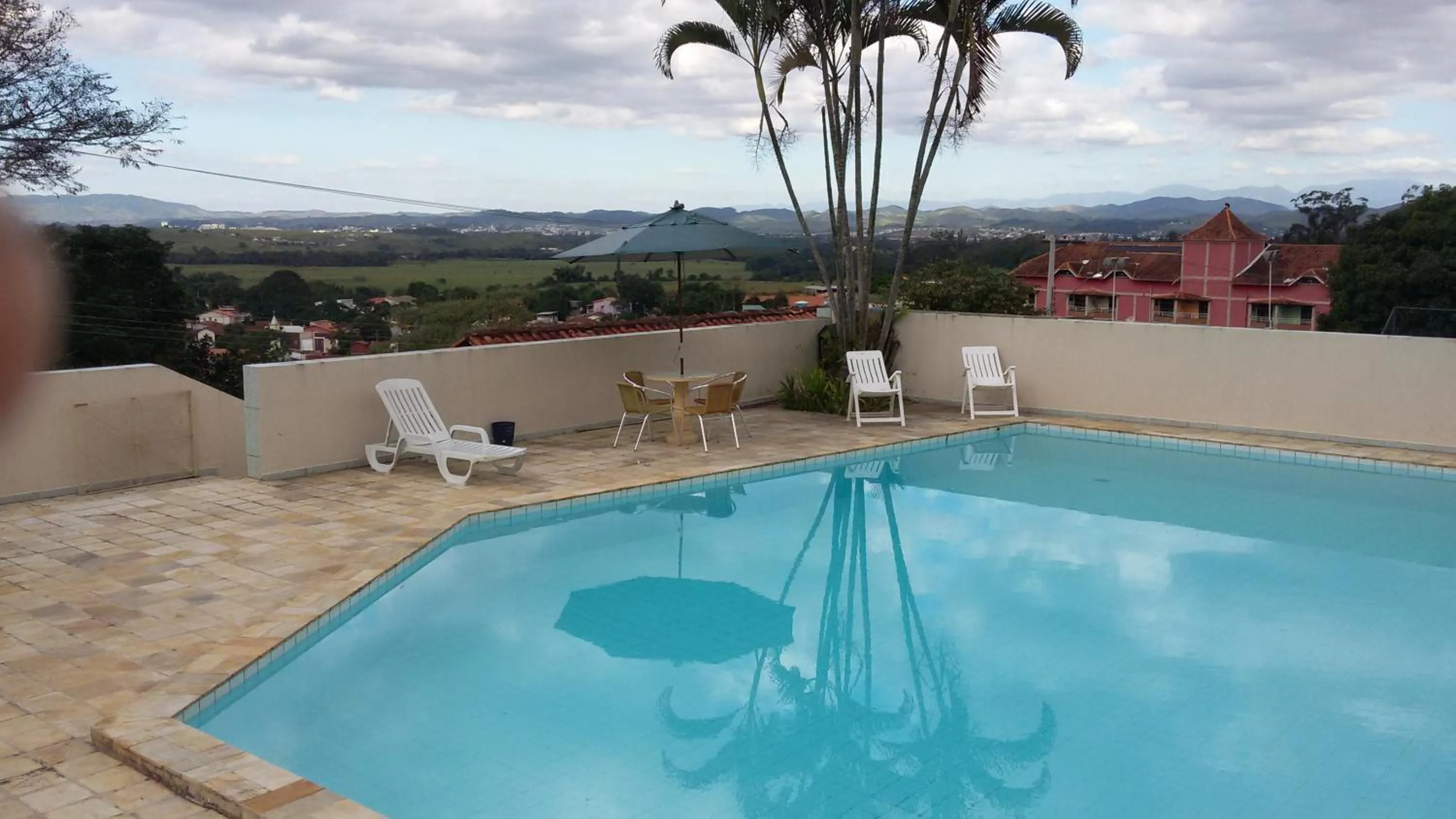 Swimming pool in Maison Clapp