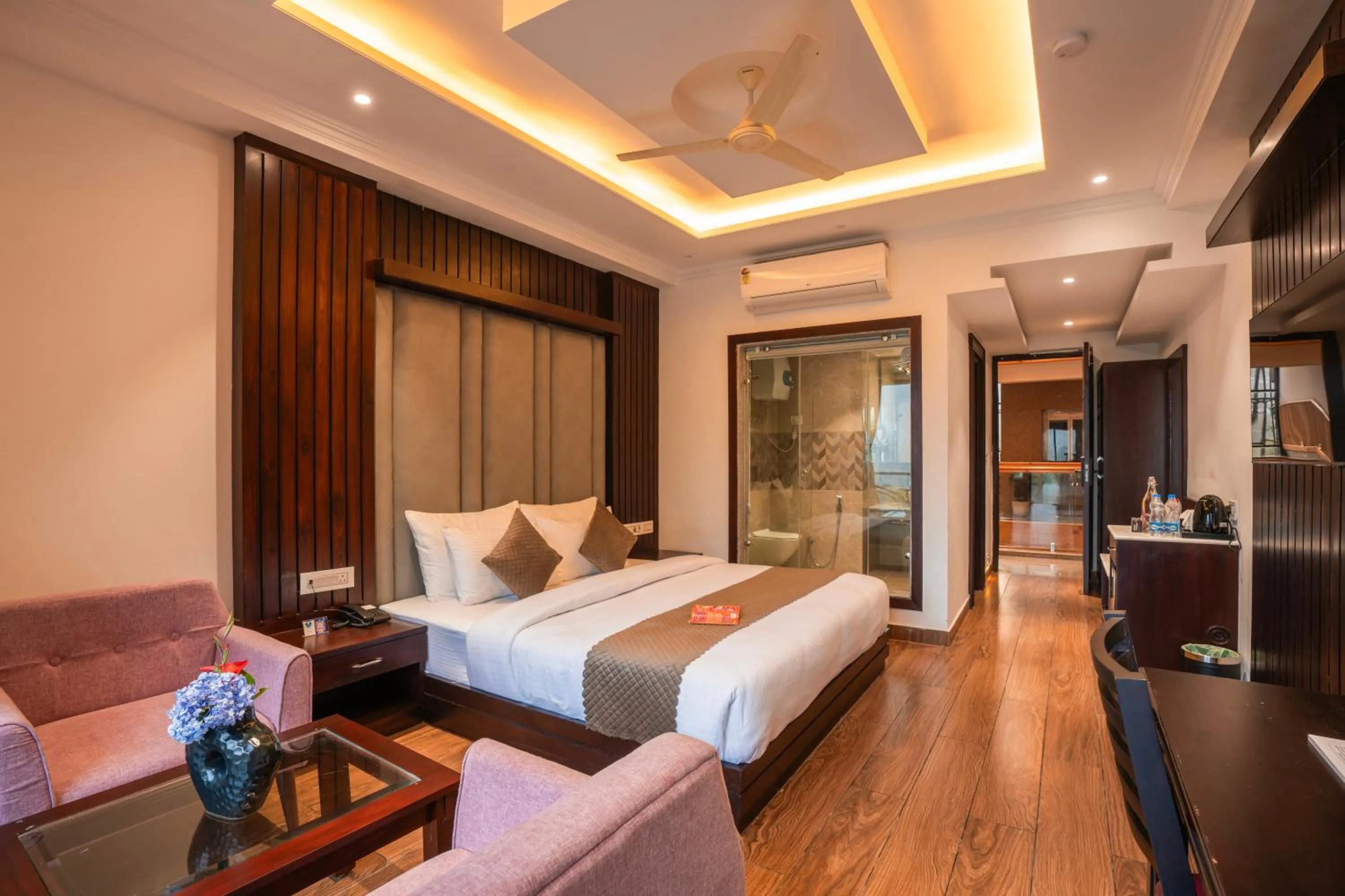 Photo of the whole room in Alt Life Luxe - Himalayan Crown - Dharamkot Mcleodganj