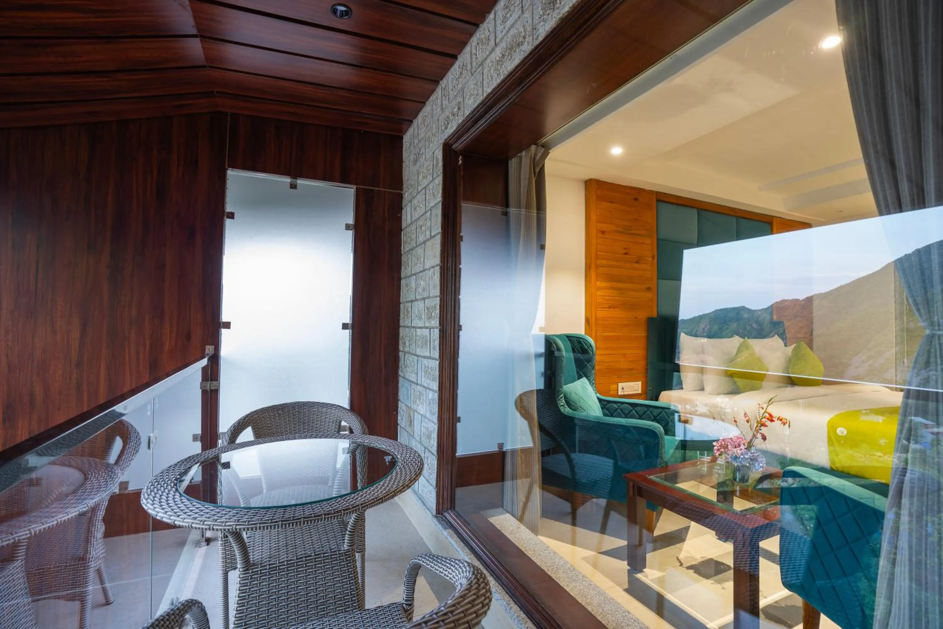 Balcony/Terrace in Alt Life Luxe - Himalayan Crown - Dharamkot Mcleodganj