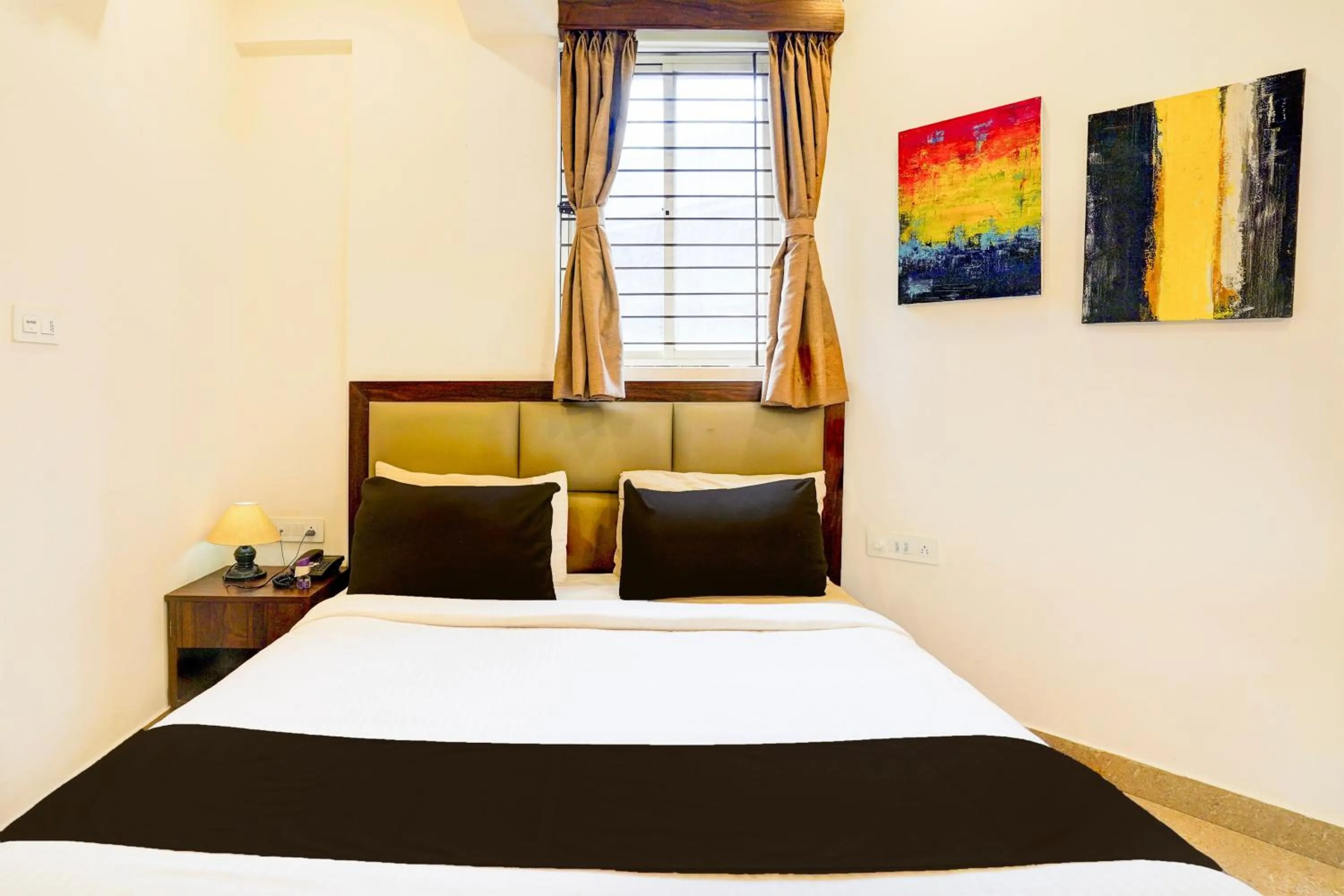 Bedroom, Bed in Super Hotel O Coastal Grand Hotel and Resorts