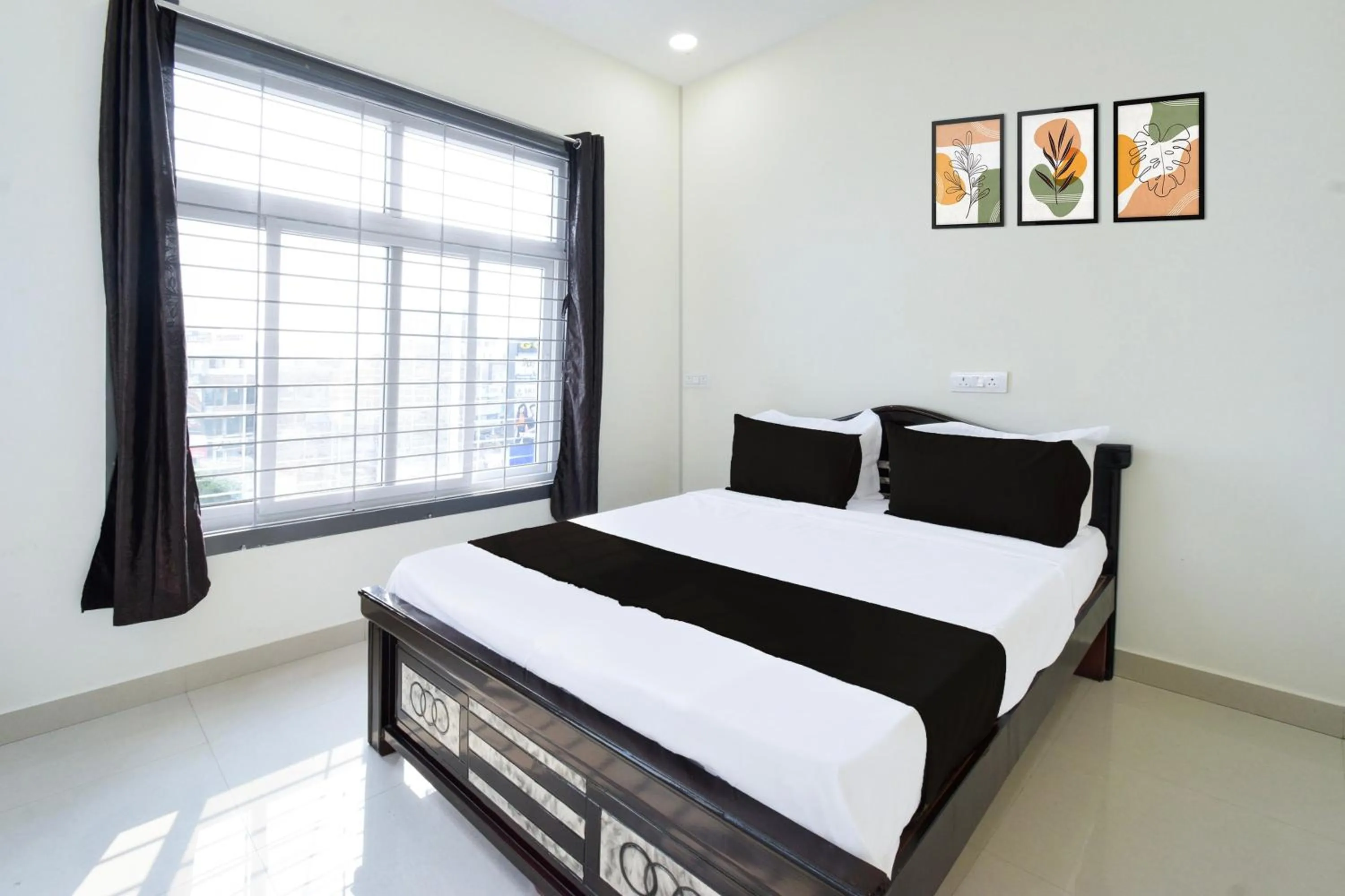 Bedroom, Bed in HOTEL RKS Near by Narsingi