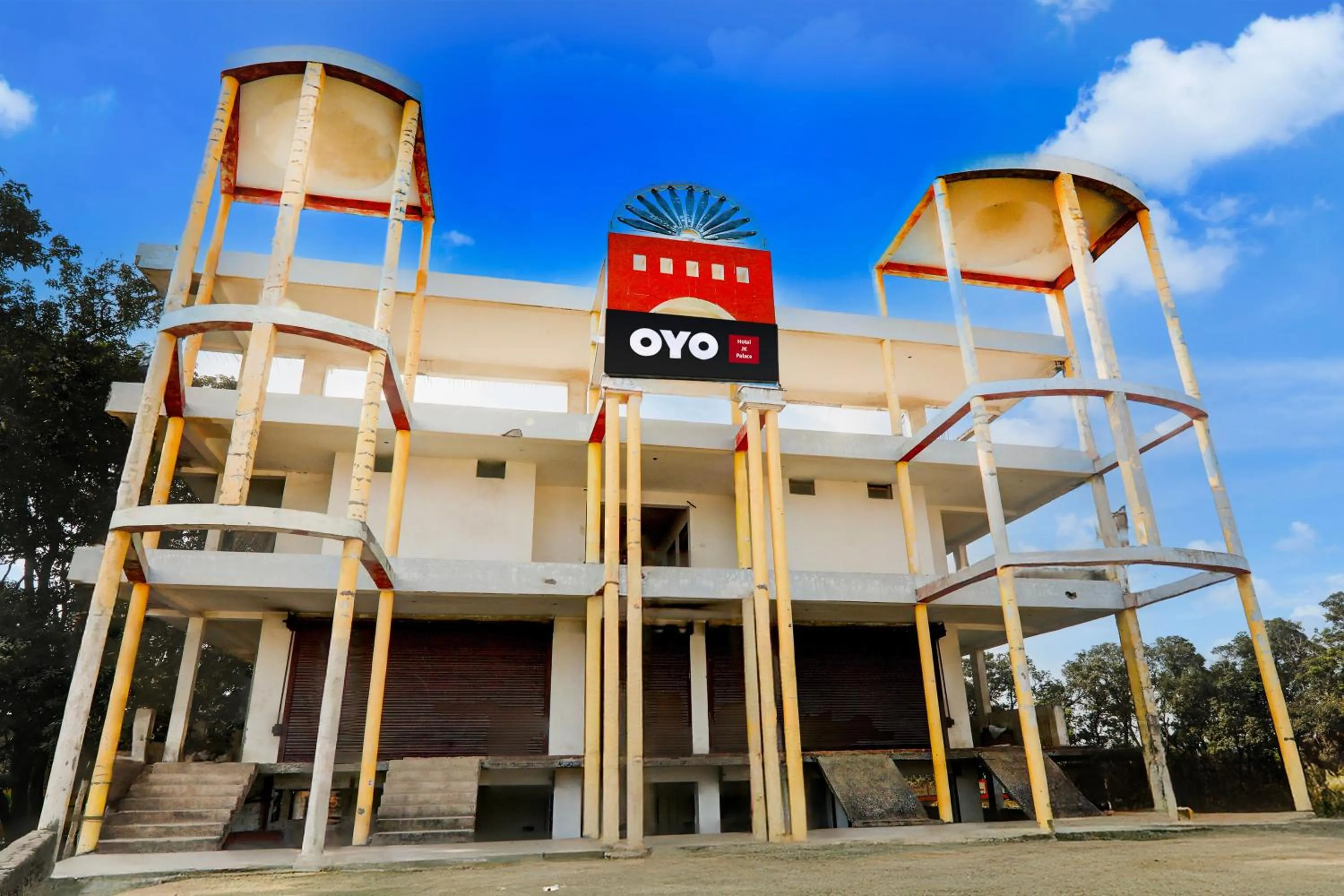 Facade/entrance in Hotel O SK