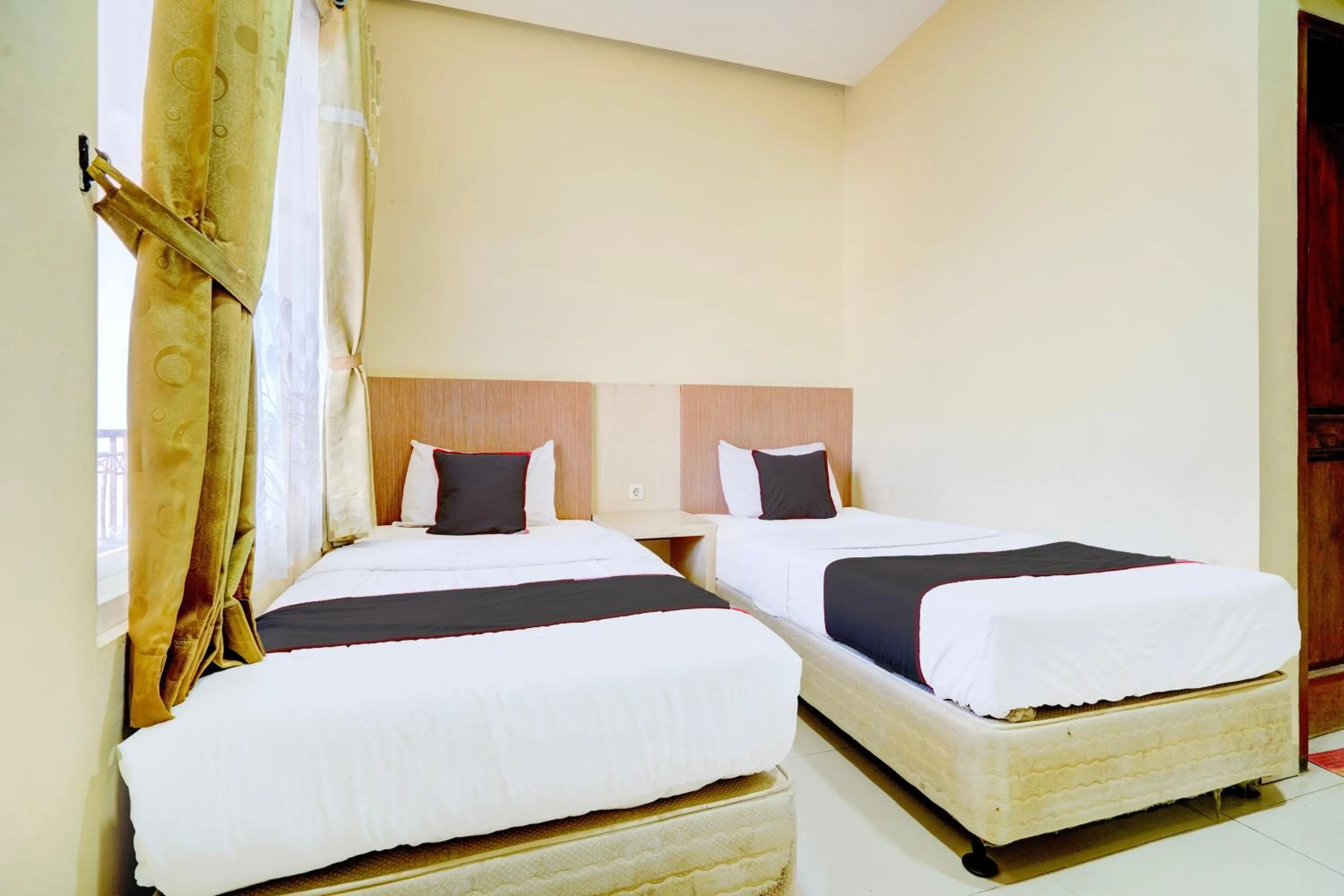 Bedroom in Collection O Cirebon Near Grage Mall Cirebon Formerly Rumah Suka