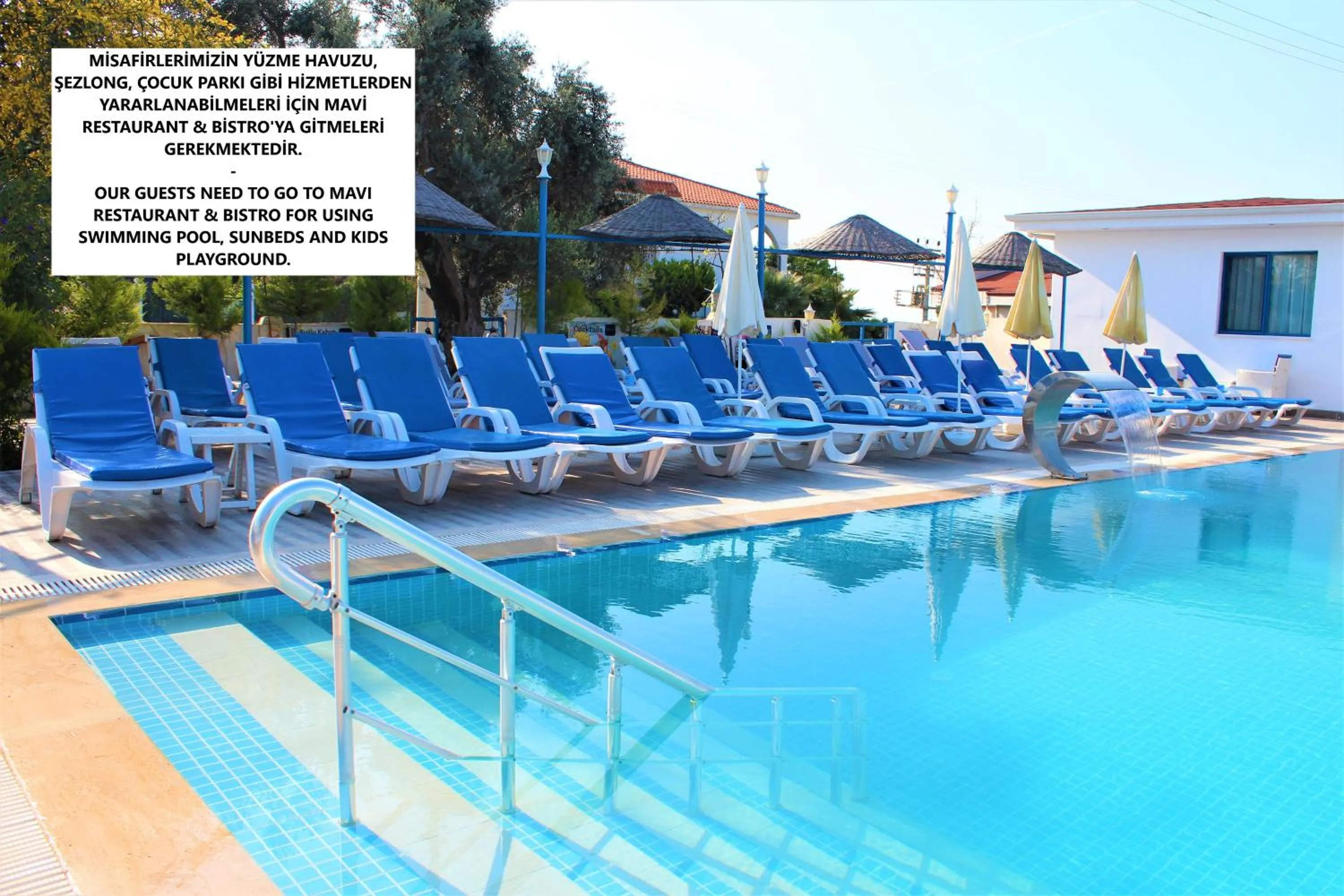 Swimming pool in Mavi Restaurant & Apartments 1