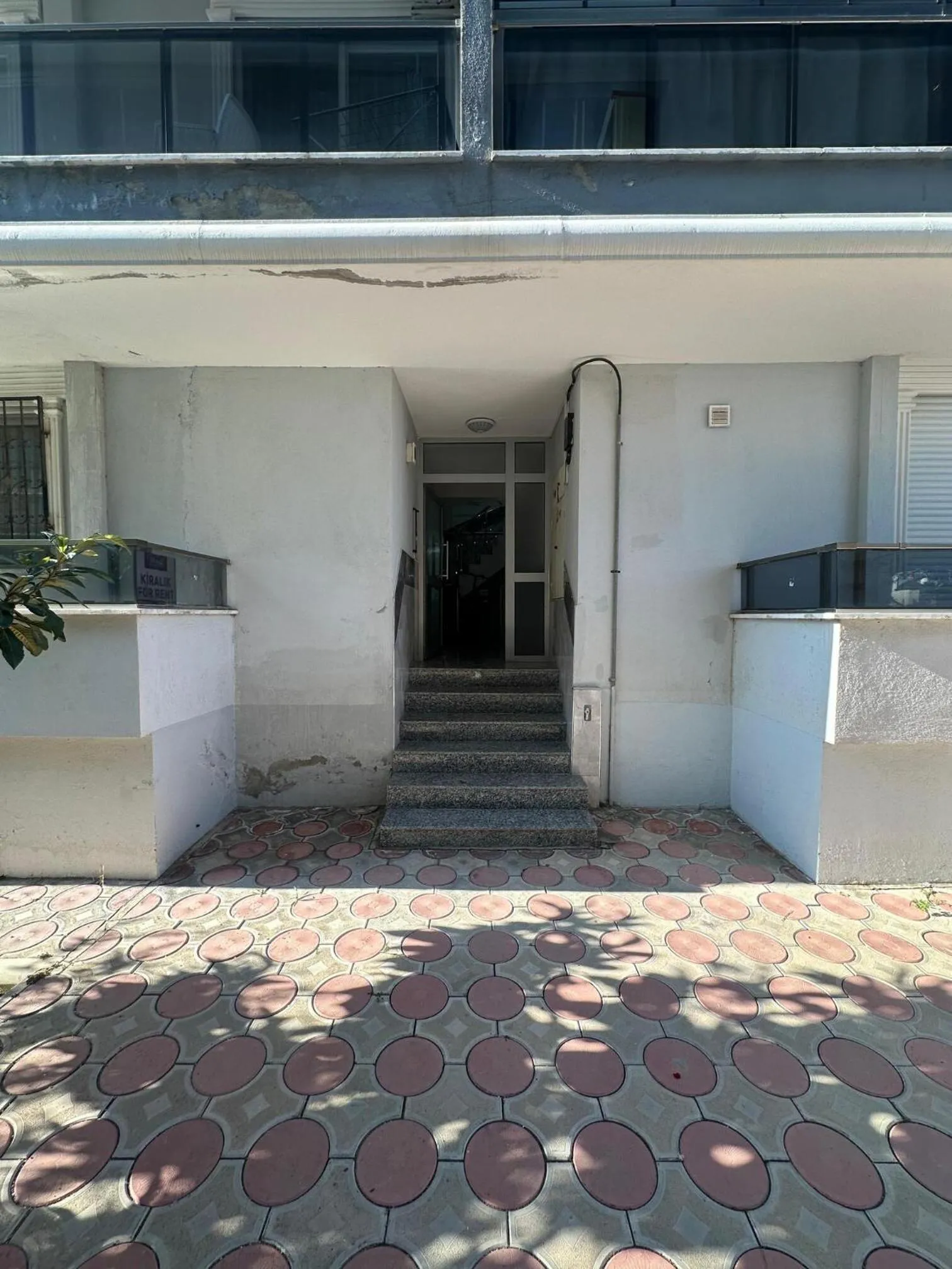 Property building in Mavi Restaurant & Apartments 1