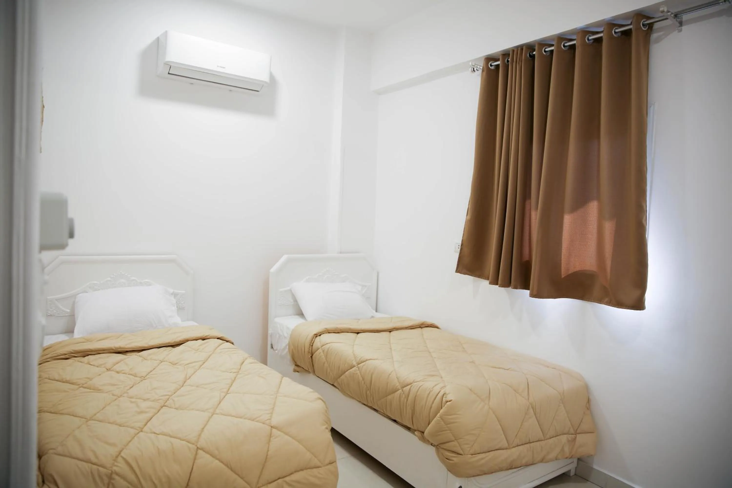 Bedroom, Bed in Sharqotel Luxor