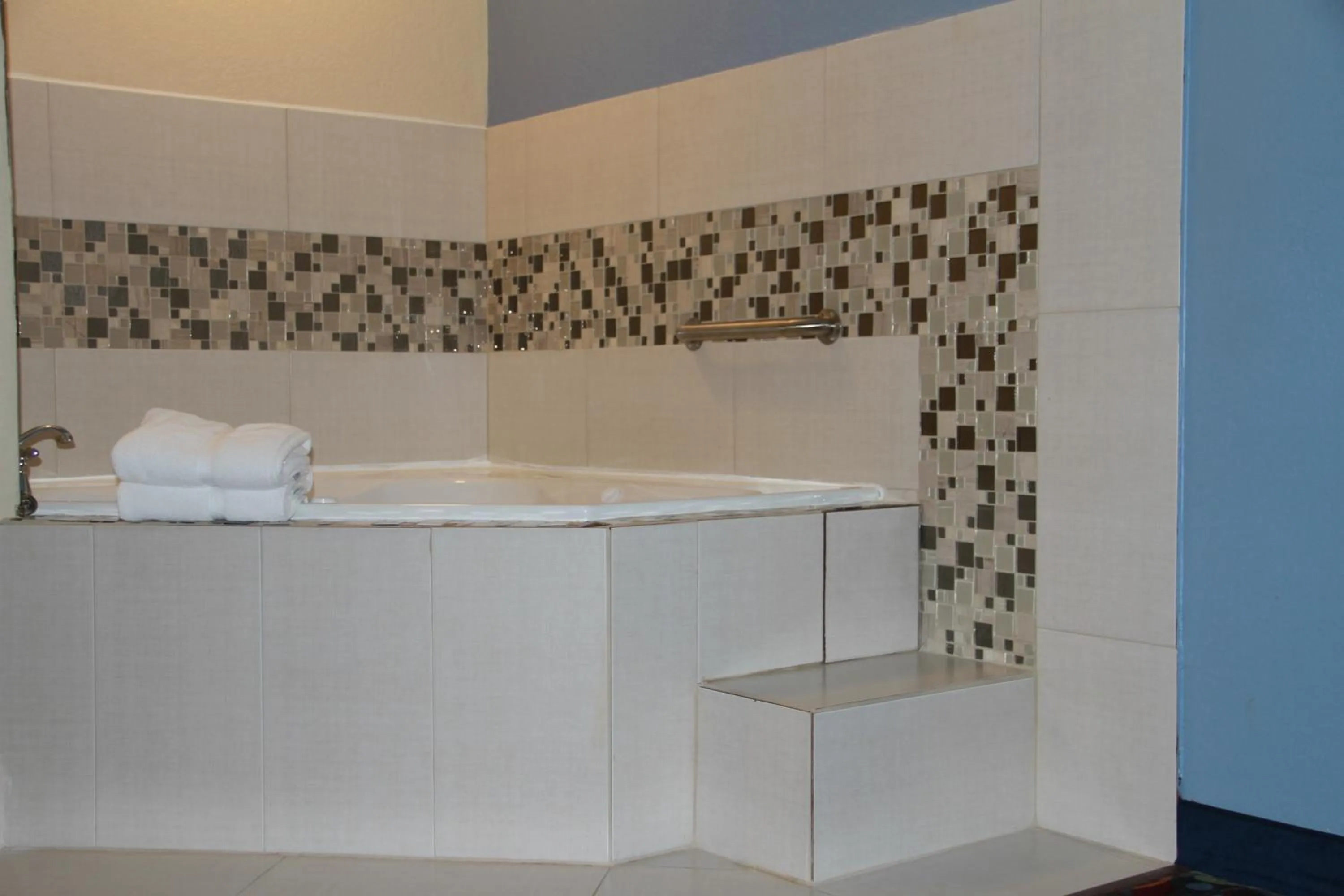 Hot Tub in Baymont by Wyndham Stevens Point