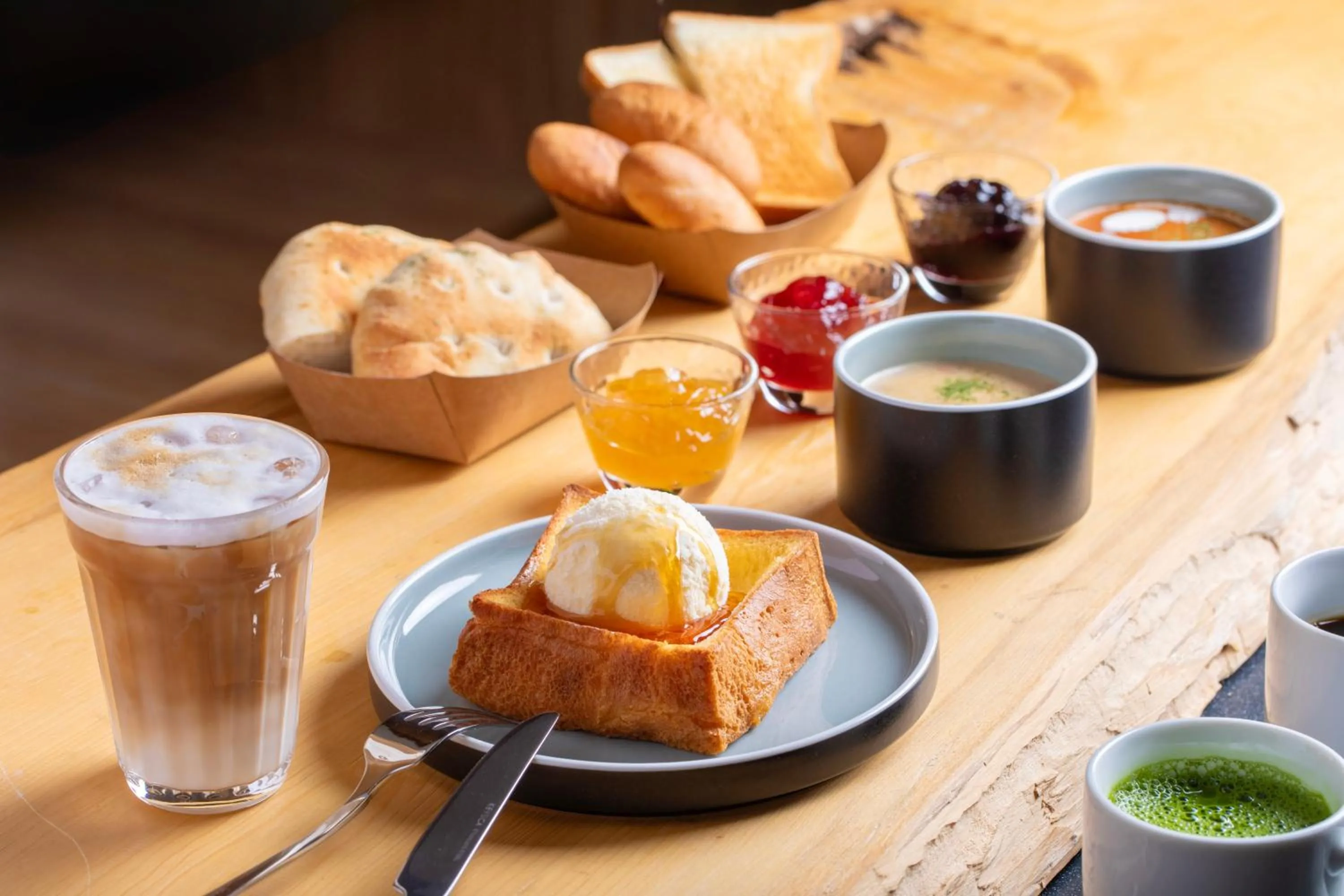 Breakfast in Minn Asakusa Kuramae North