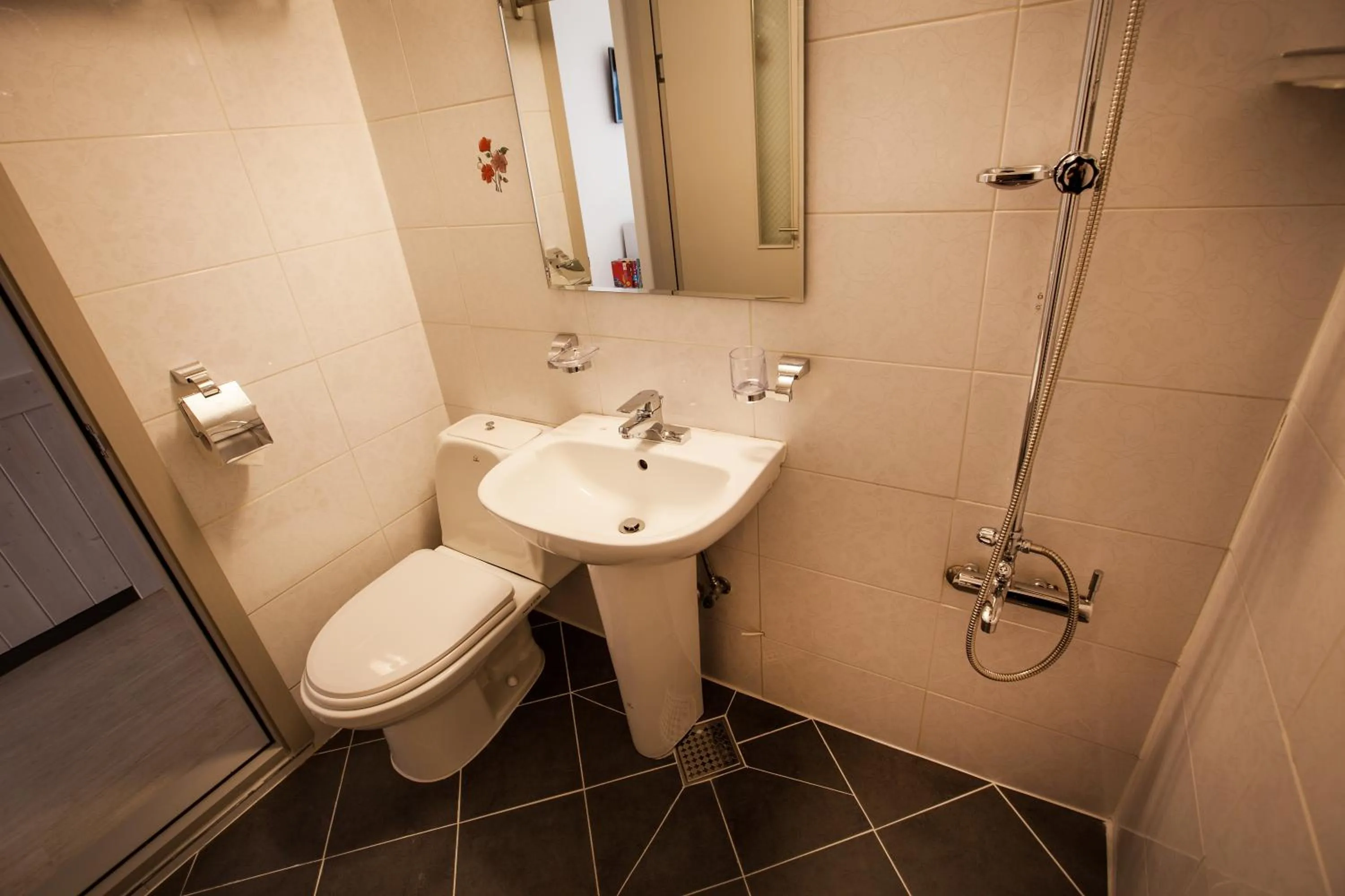 Bathroom in Petercat Hotel Shinchon