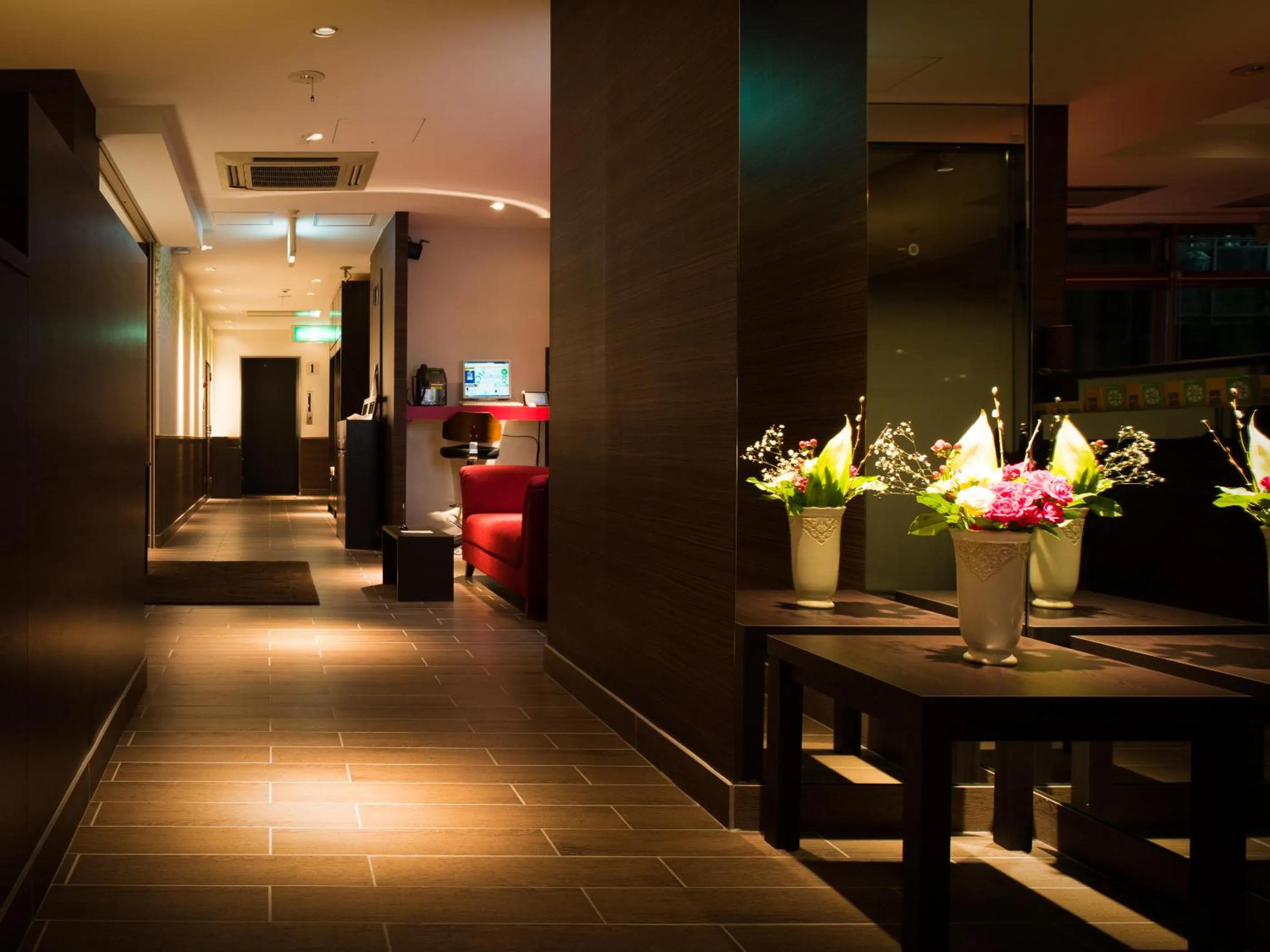 Communal lounge/ TV room in SUPER HOTEL Tokyo Akabane Station Higashiguchi Ichibangai