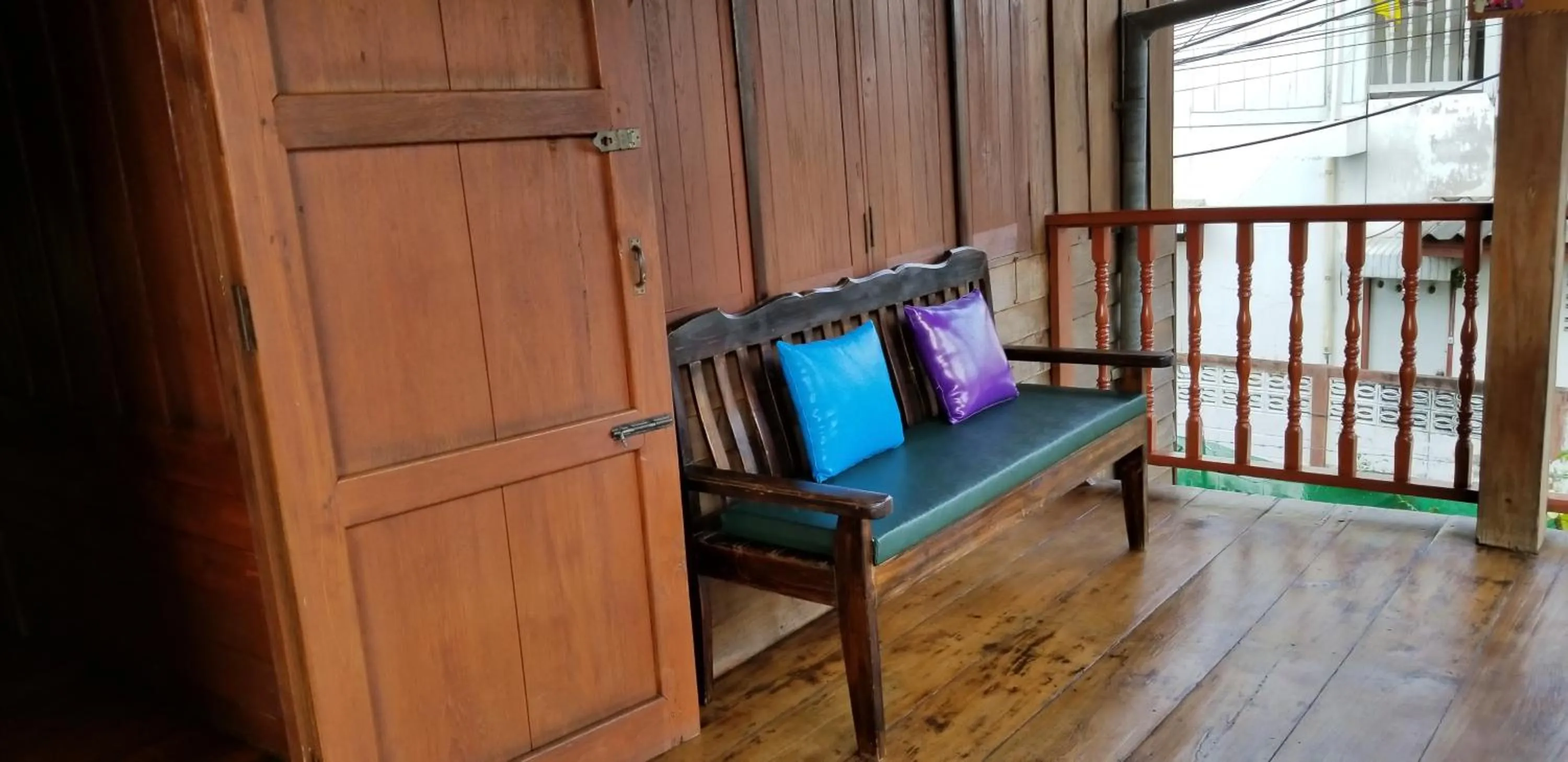 Balcony/Terrace in Siriwan Hostel