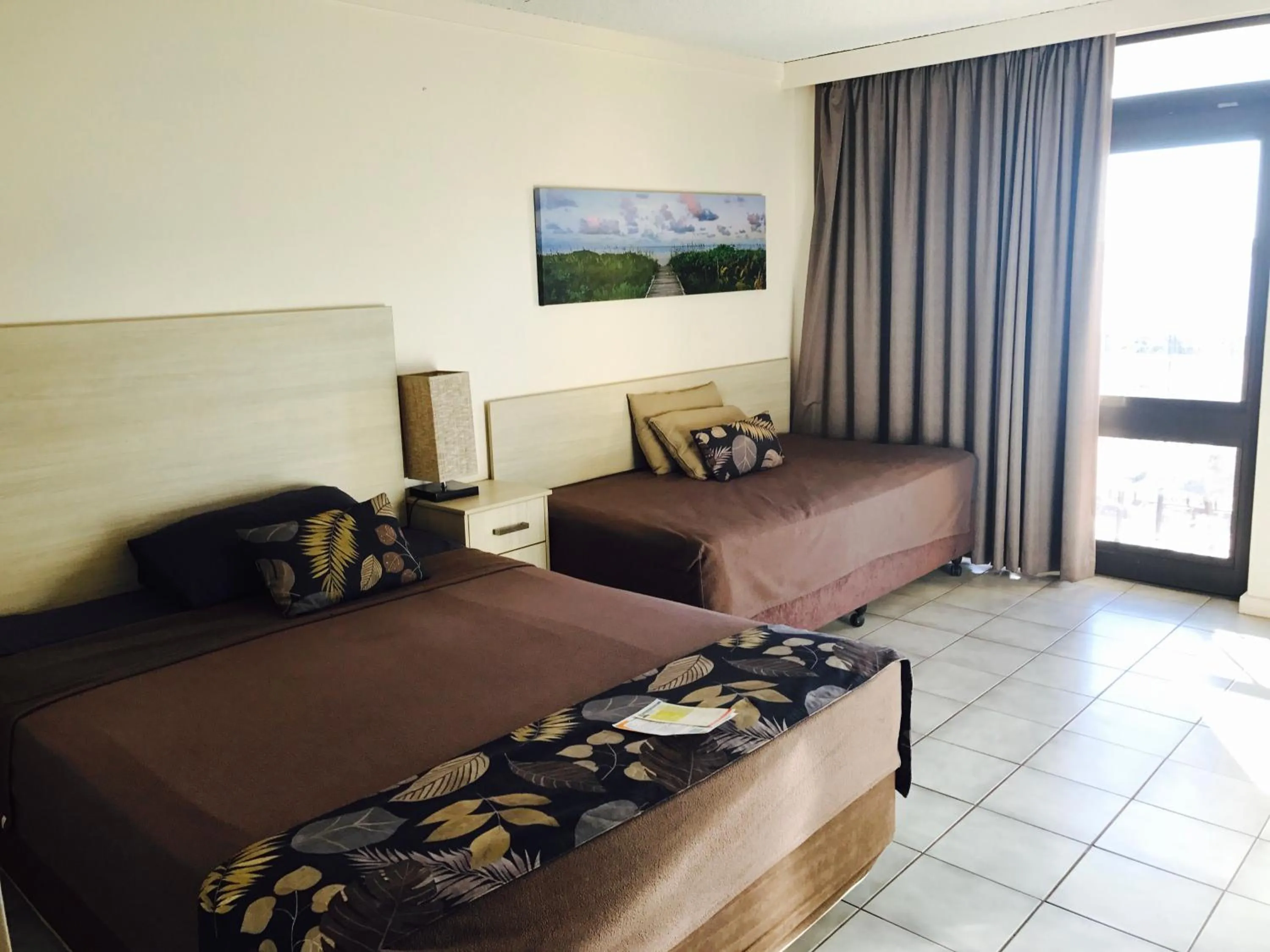 Bed in Dampier Mermaid Hotel Karratha