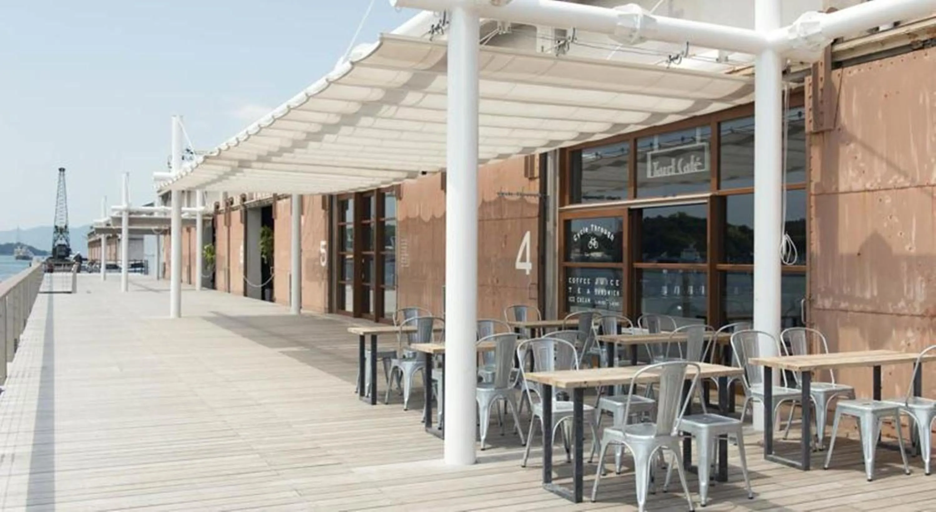 Facade/entrance in Hotel Cycle