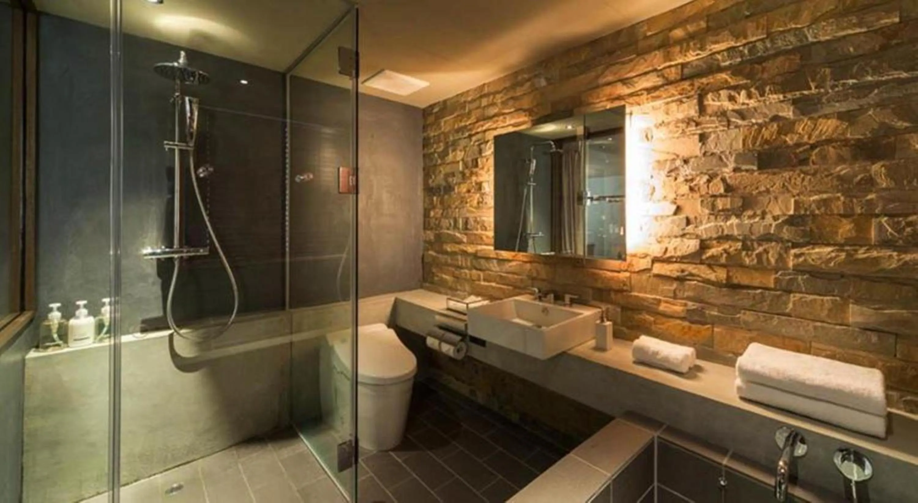 Bathroom in Hotel Cycle