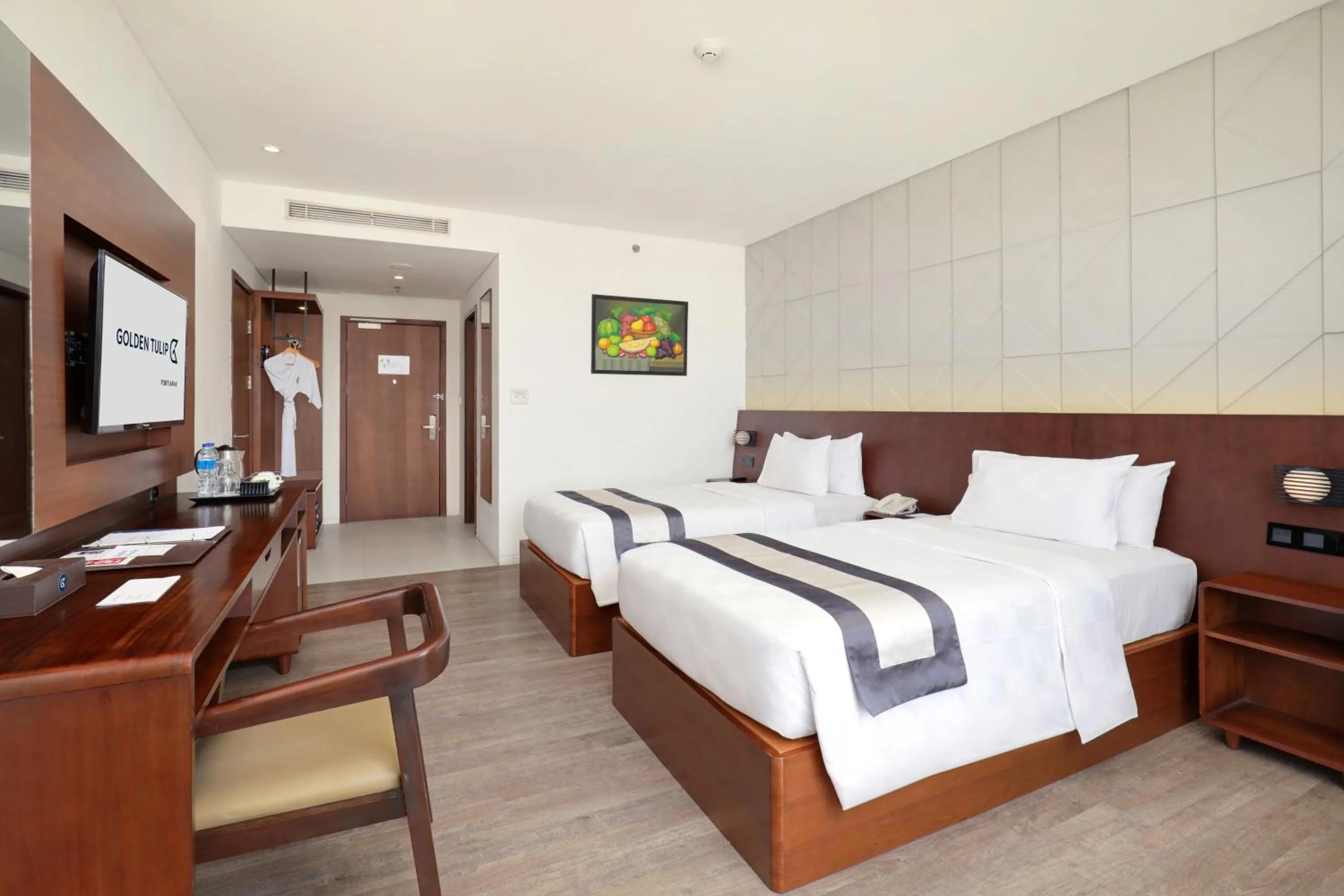 Bed in Golden Tulip Pontianak