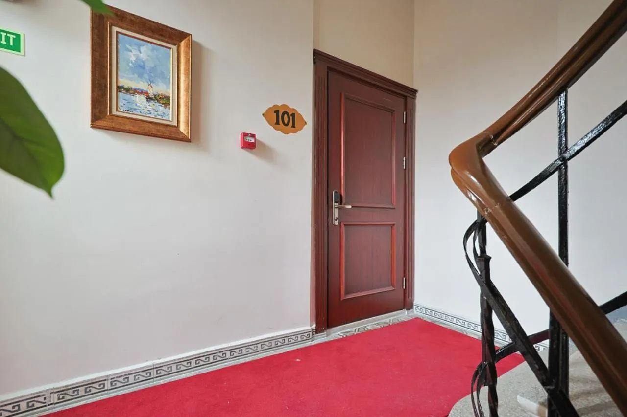 On site, Bed in Felicity Palace Sirkeci