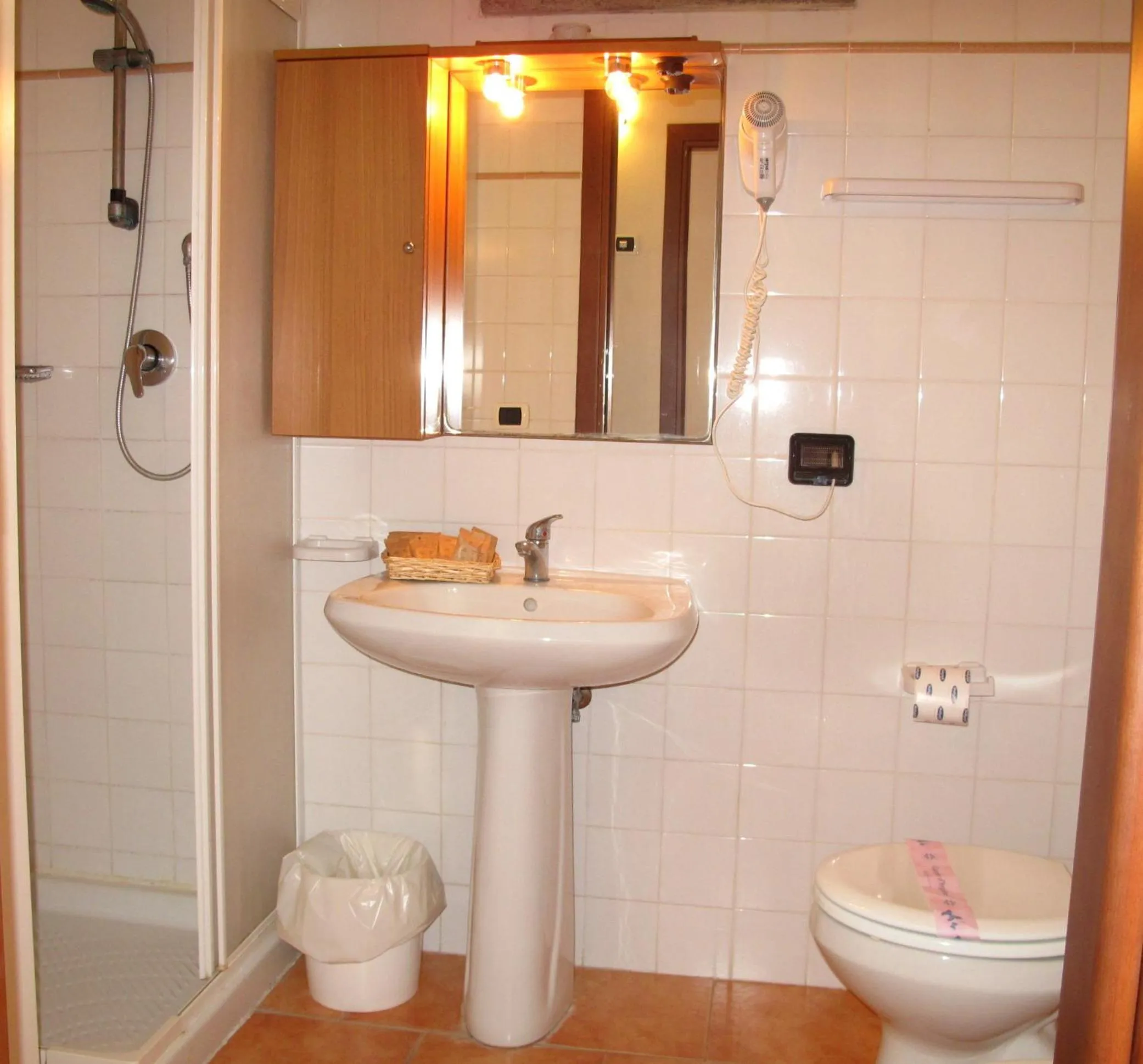 Bathroom in Le Corti Di Montepitti