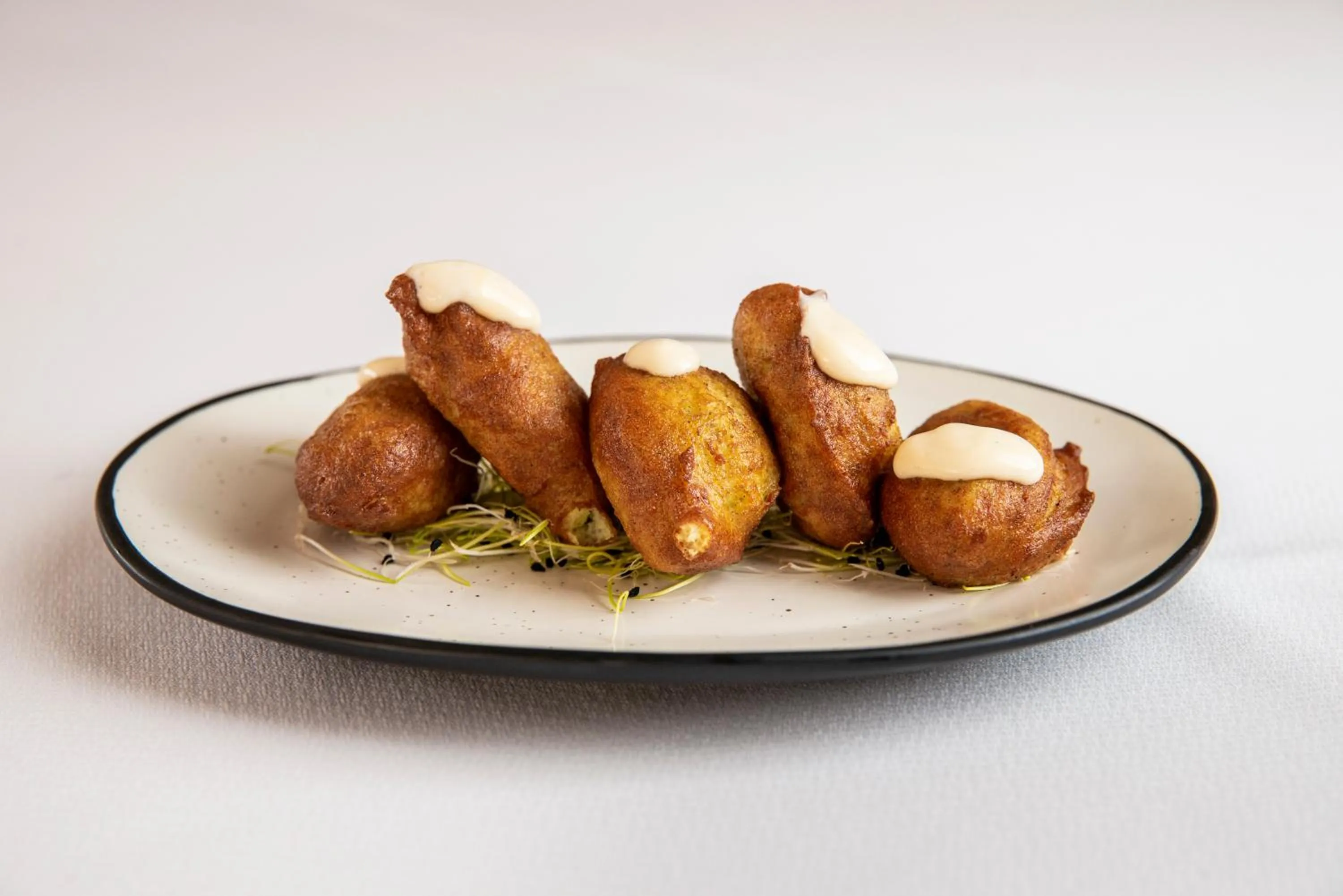 Restaurant/places to eat in Hostal Montserrat