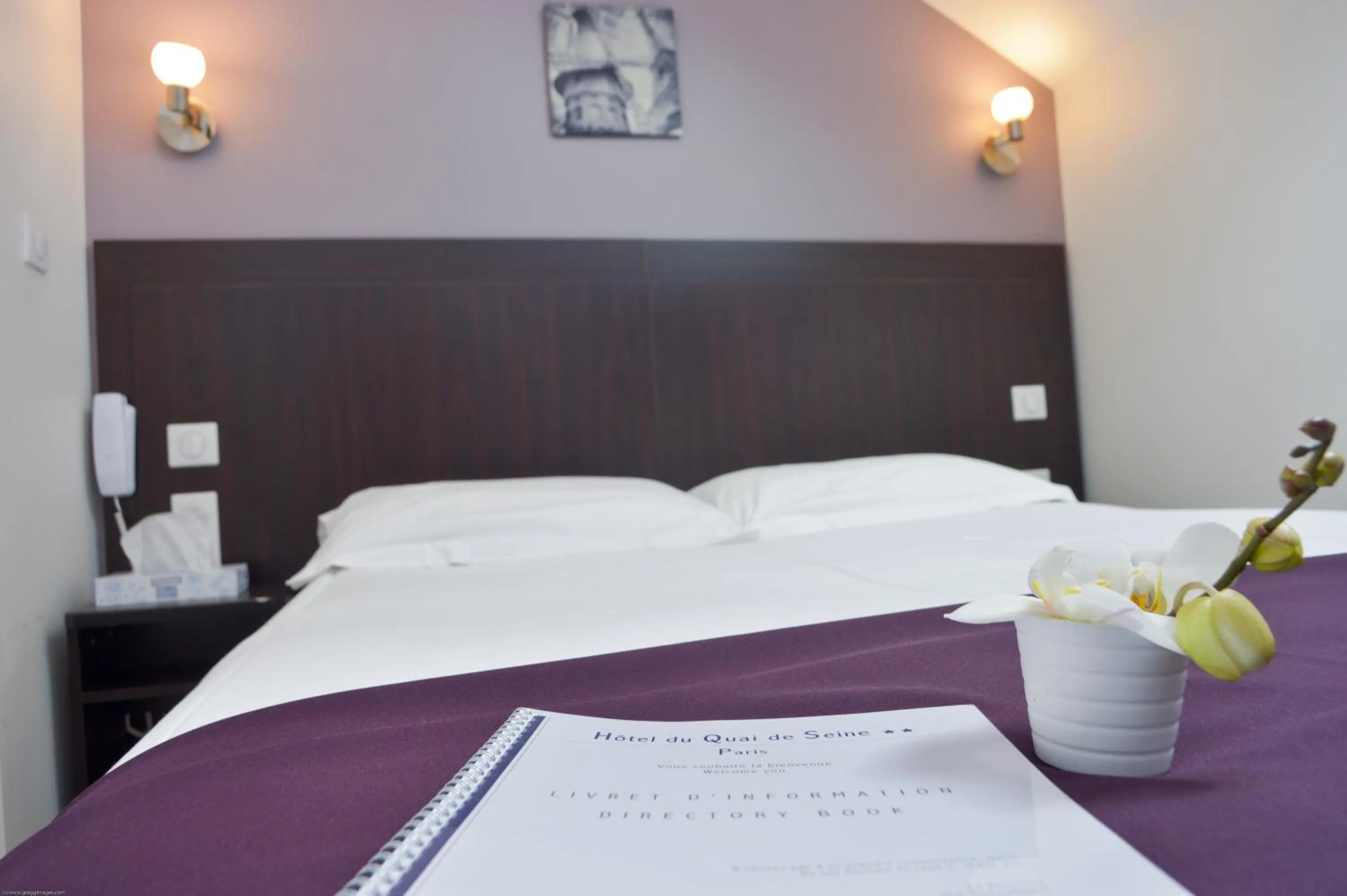 Bedroom, Bed in Hôtel du Quai de Seine