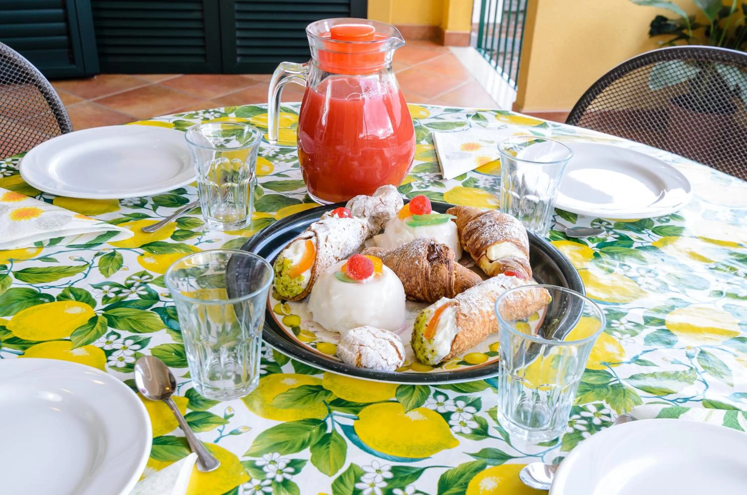Breakfast in Le Tartarughe Aparthotel