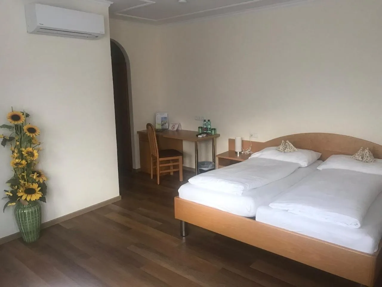 Photo of the whole room, Bed in Schnepfenhof