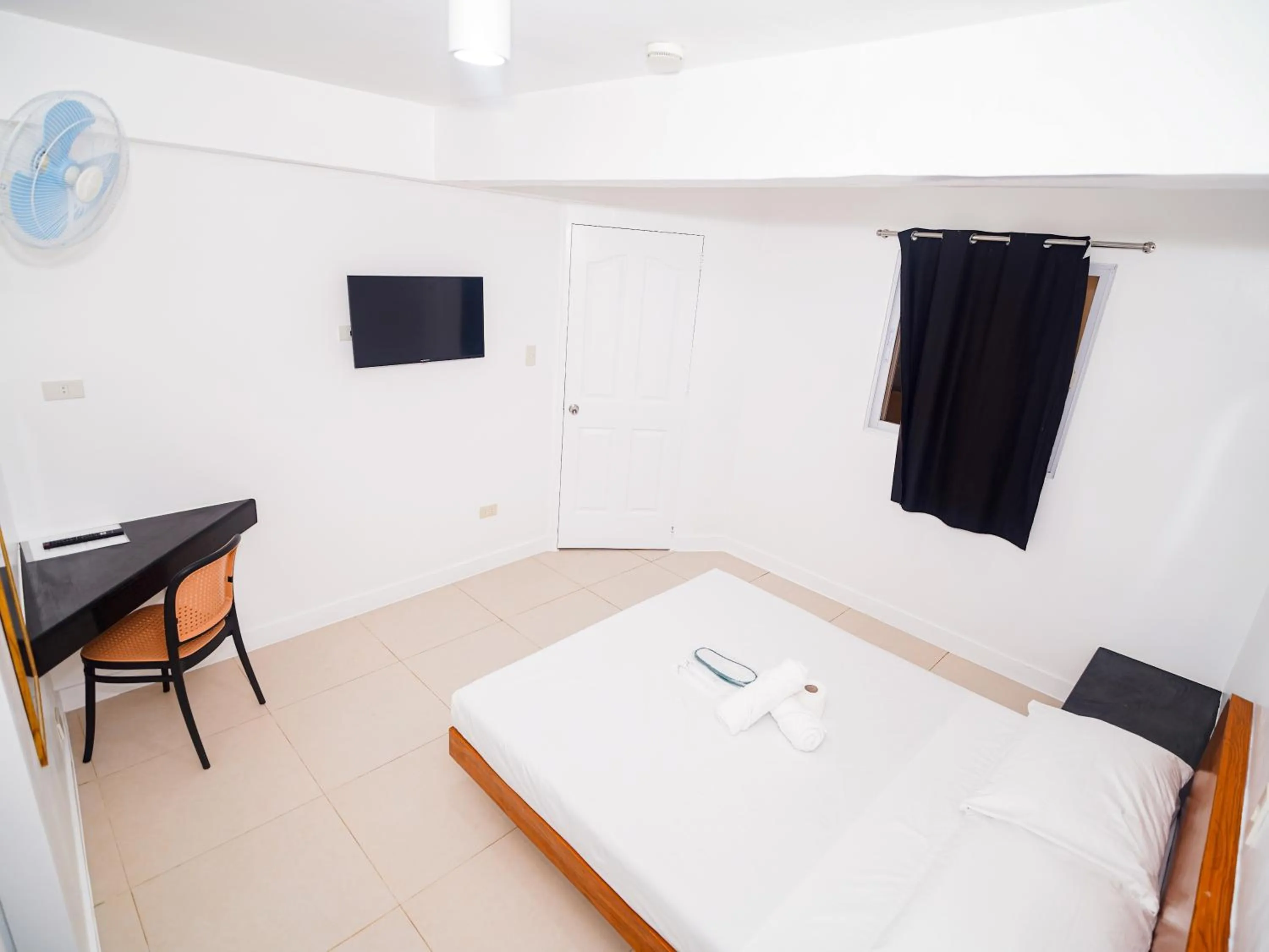 Bed in CJS Boracay Joint