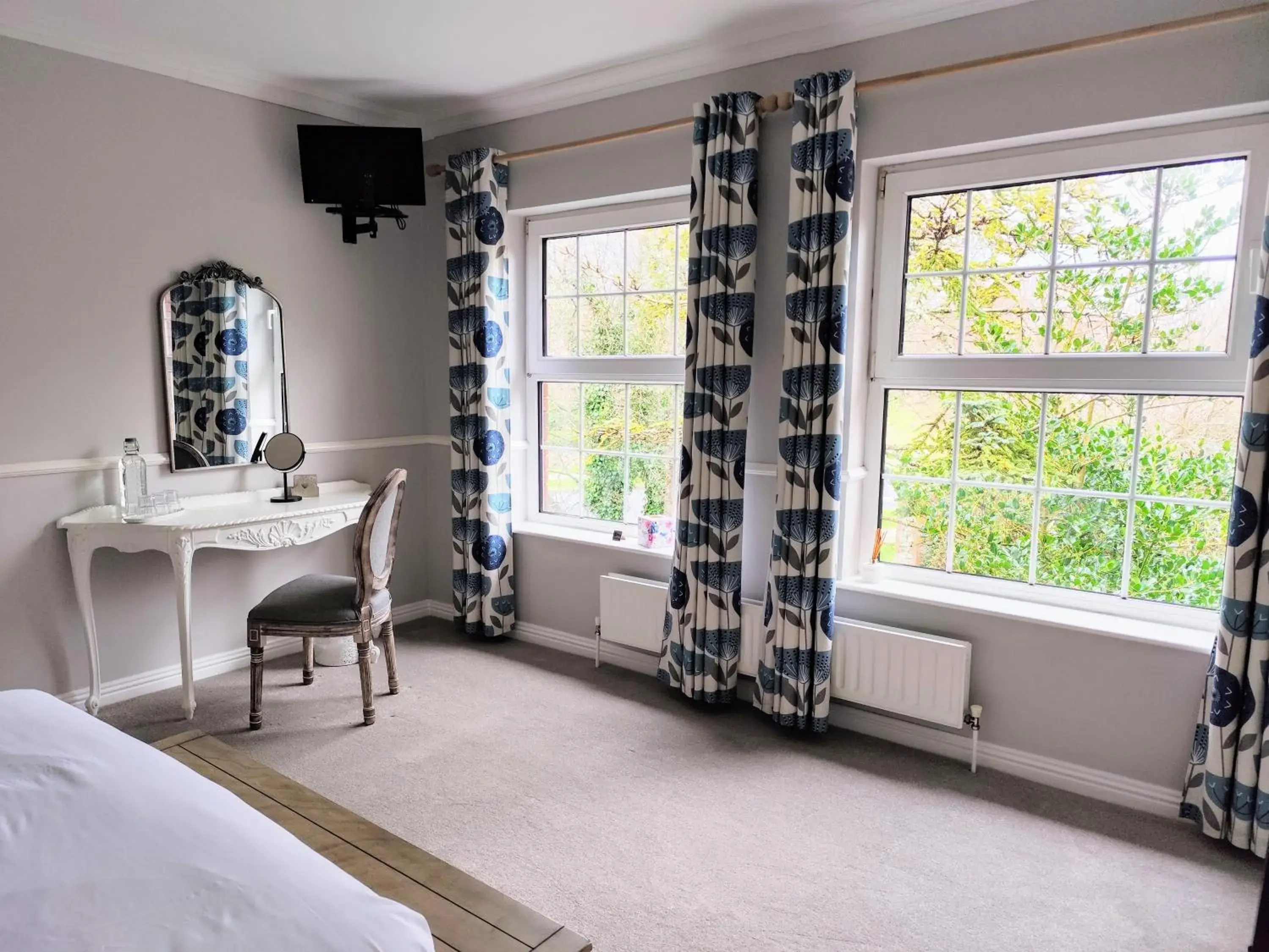 Triple Room with Private Bathroom in Balally House Triple Room with Private Bathroom in Balally House