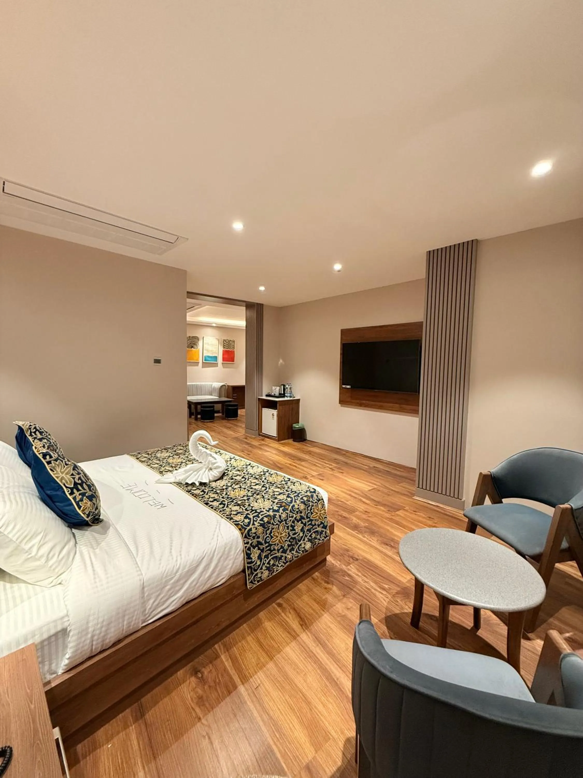 The Olive Hotel Srinagar