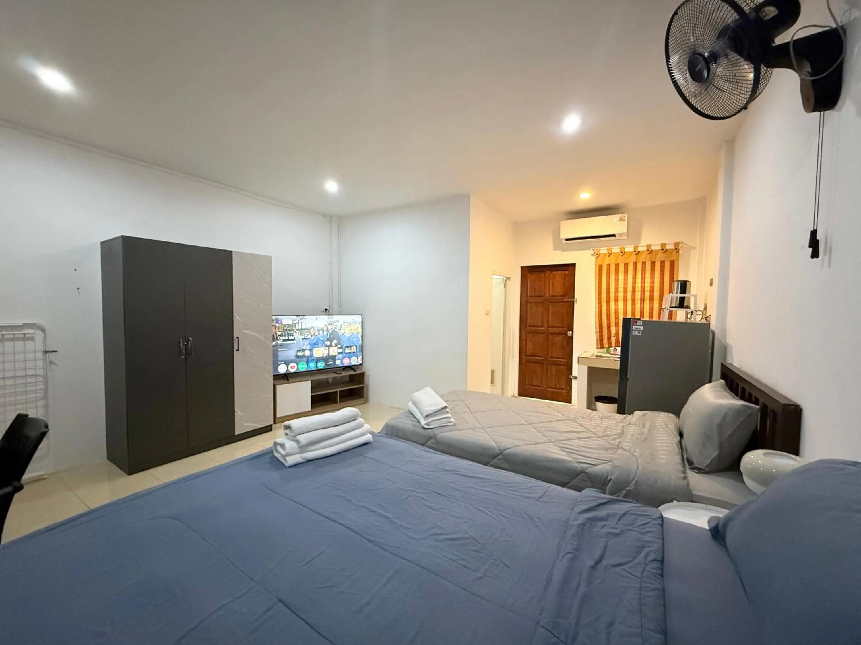 Bed in Bangtao Corner