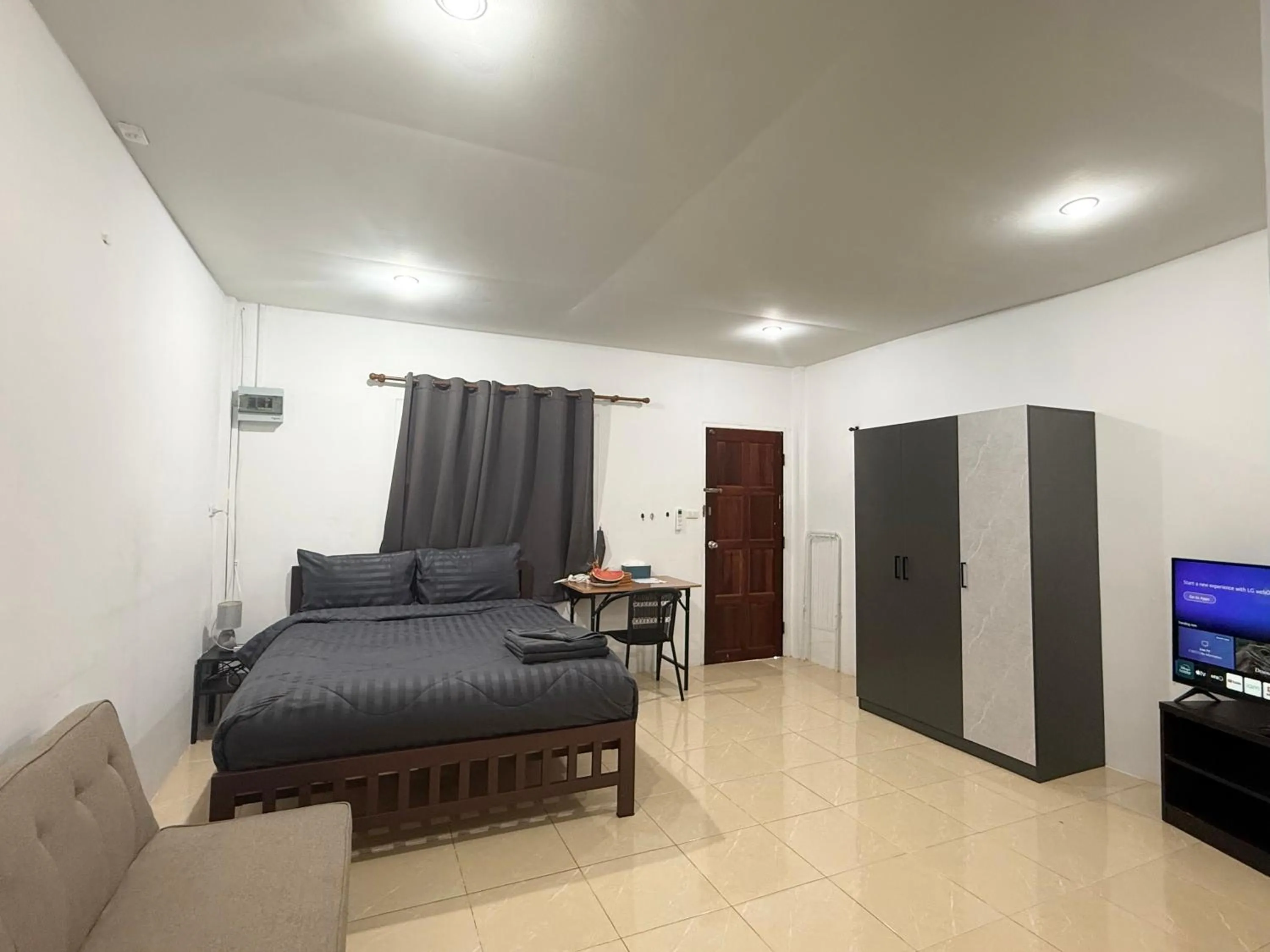 Bed in Bangtao Corner