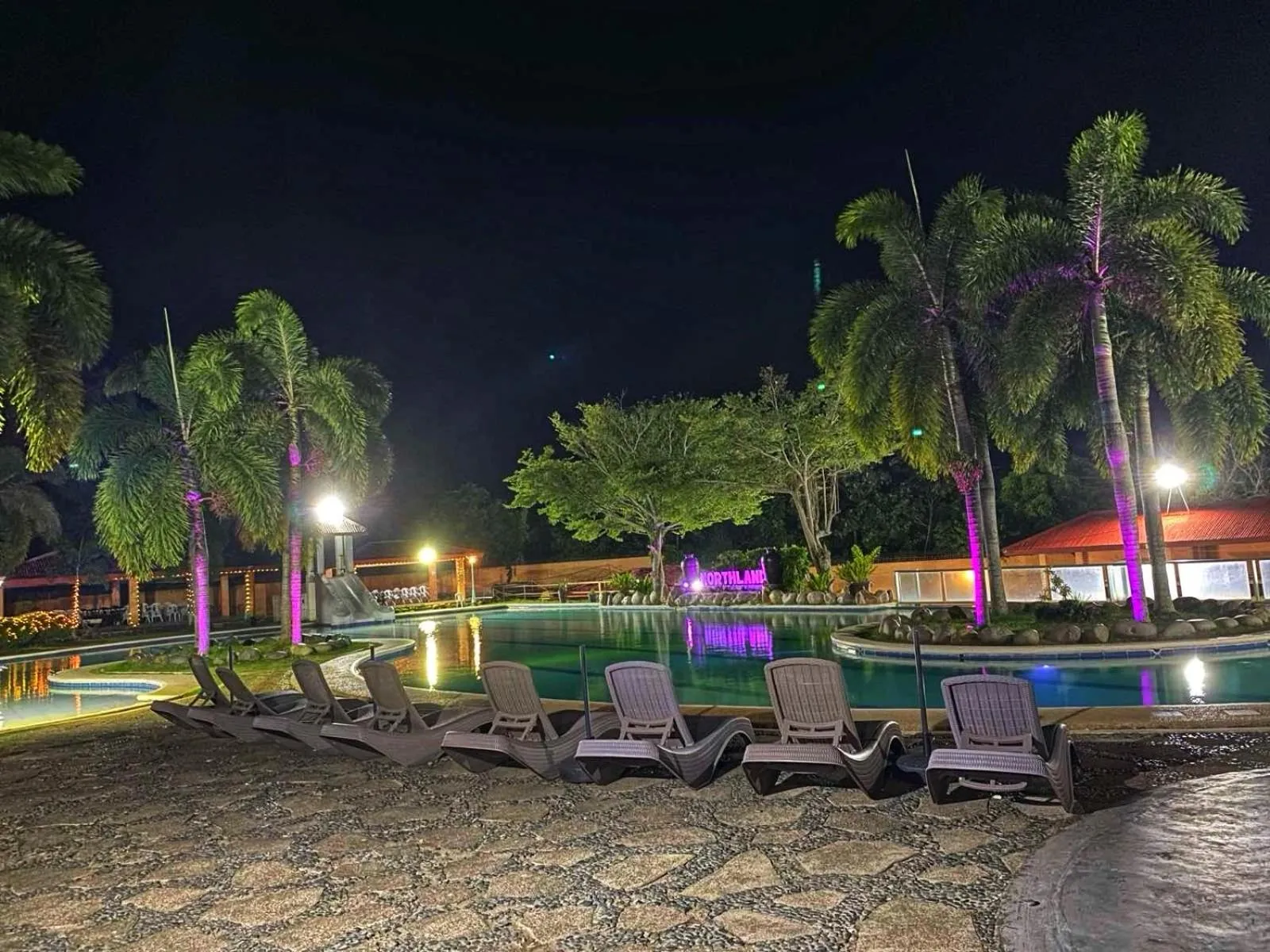 Swimming pool in Northland Resort Hotel Manapla