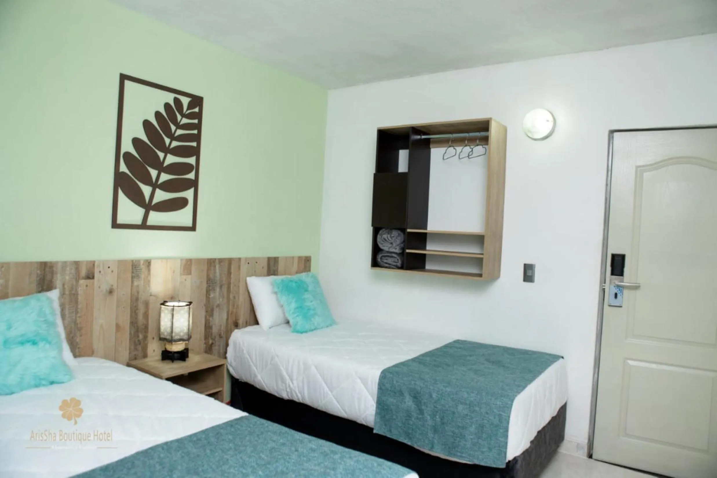 Photo of the whole room, Bed in ArisSha Boutique Hotel