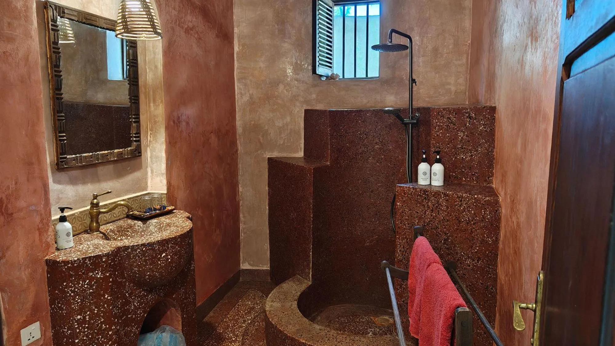 Bathroom in Villa Bahati Zanzibar