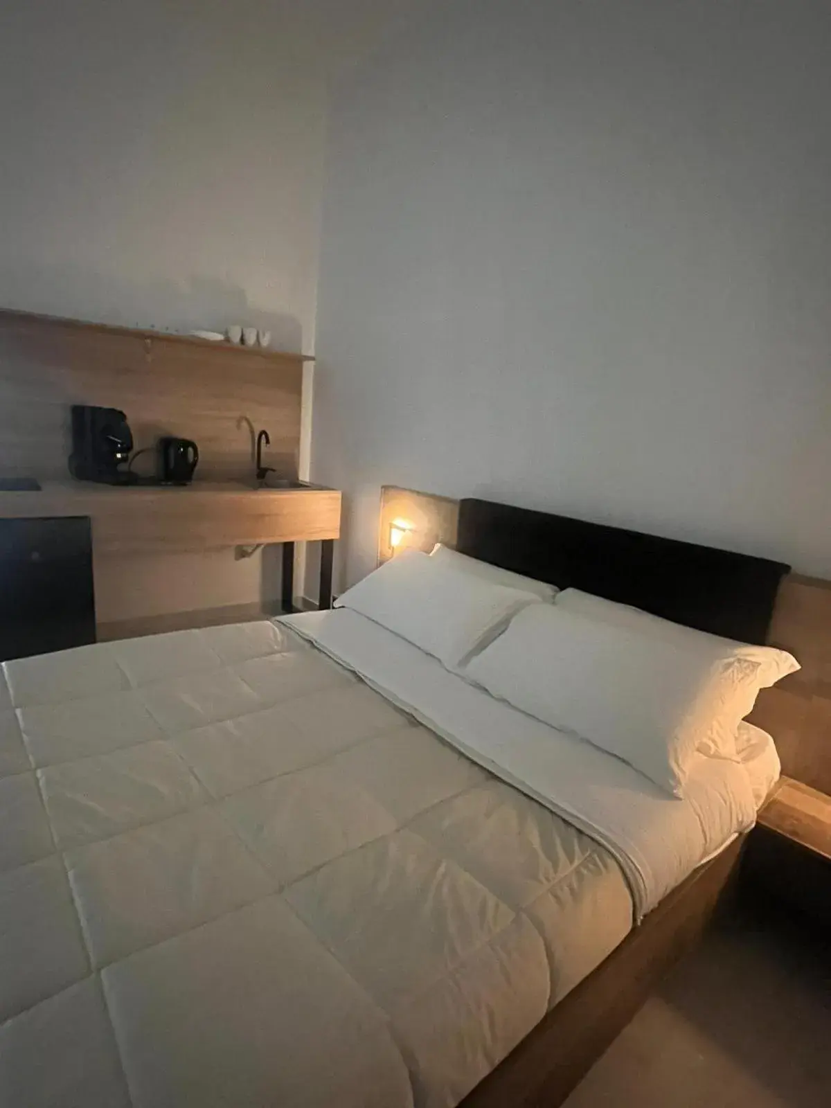 Family Room with Private Bathroom in B&B Garibaldi Road Family Room with Private Bathroom in B&B Garibaldi Road