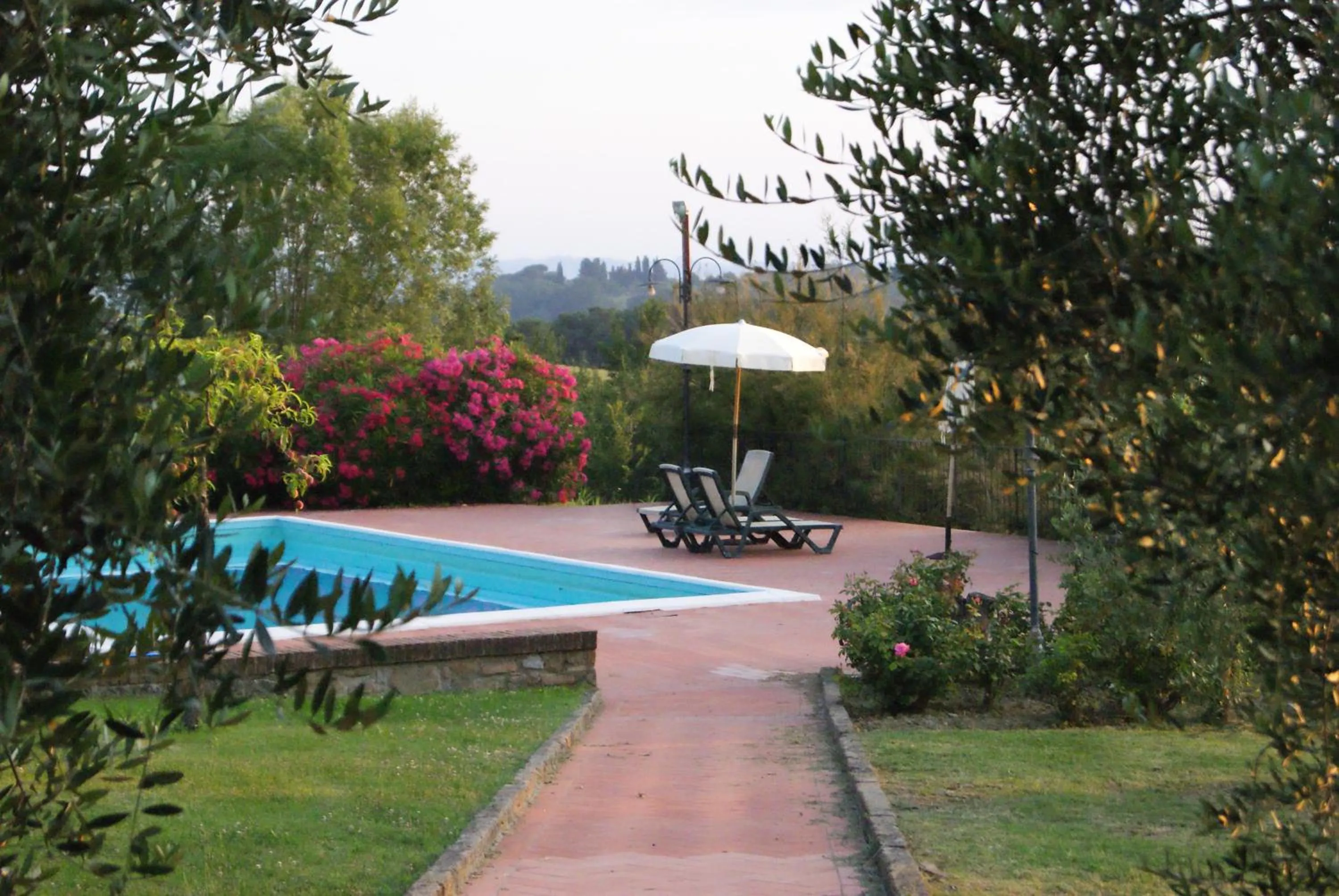 Swimming pool in Locanda le Boscarecce