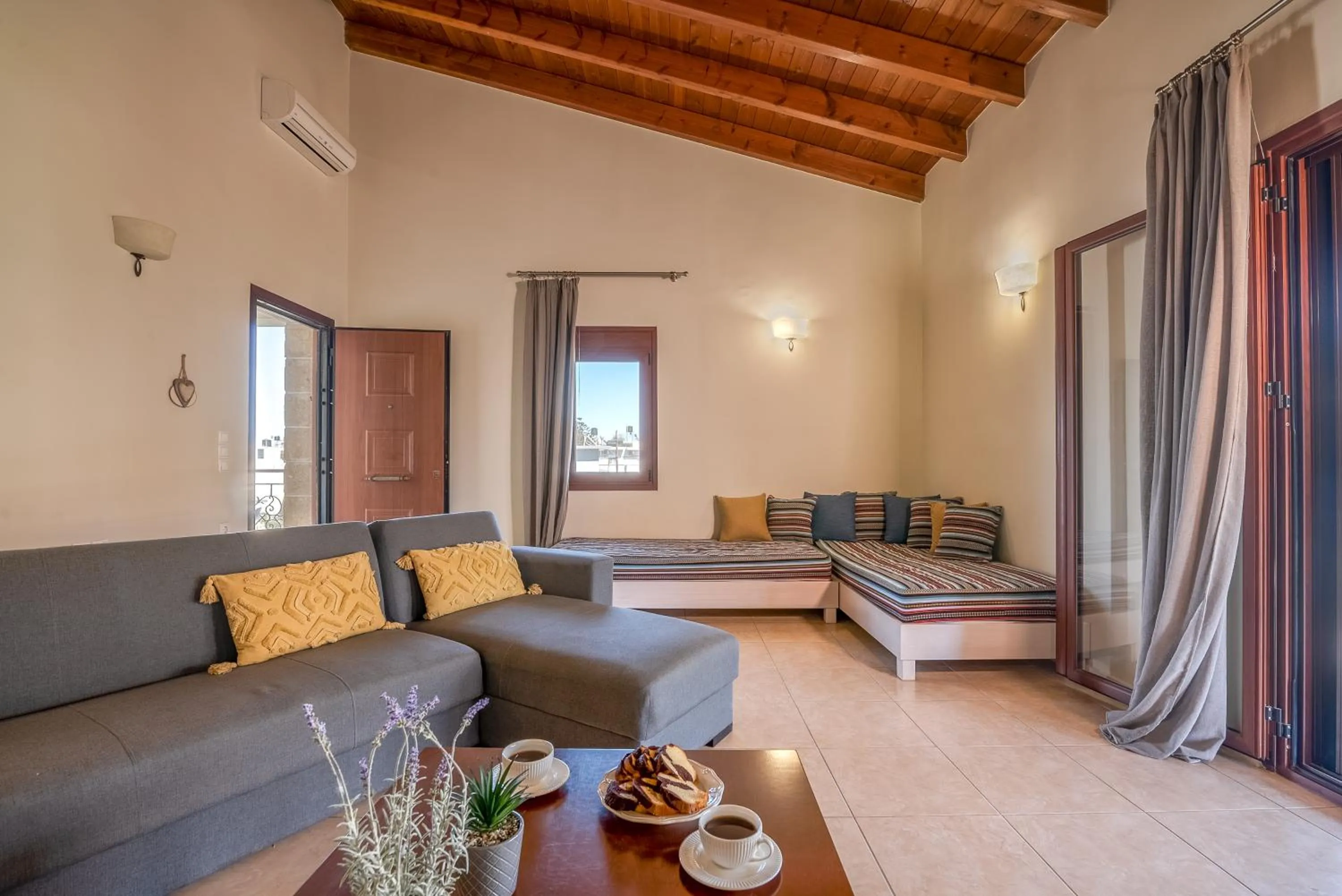 Summer in Secreto Studios