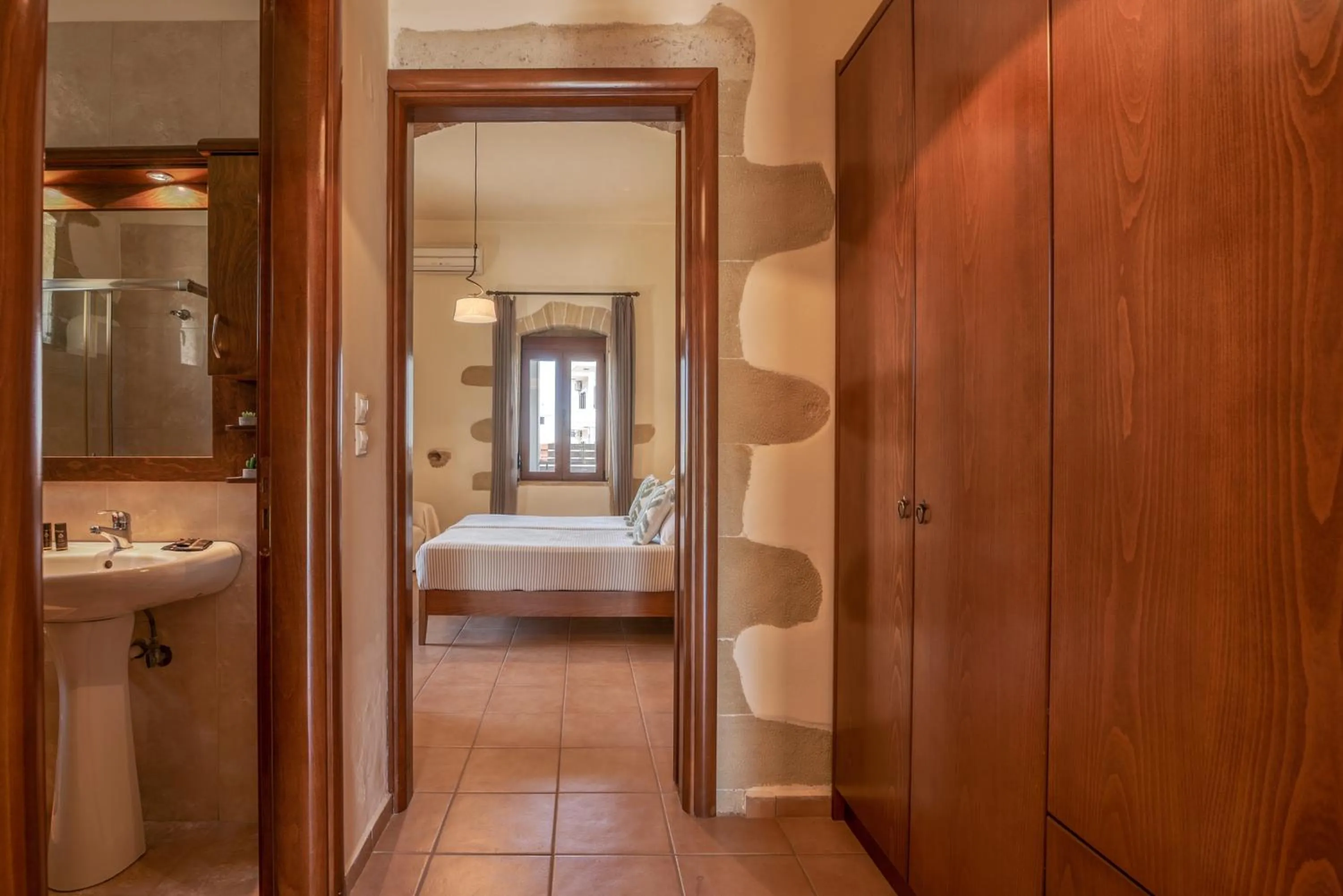 Shower in Secreto Studios