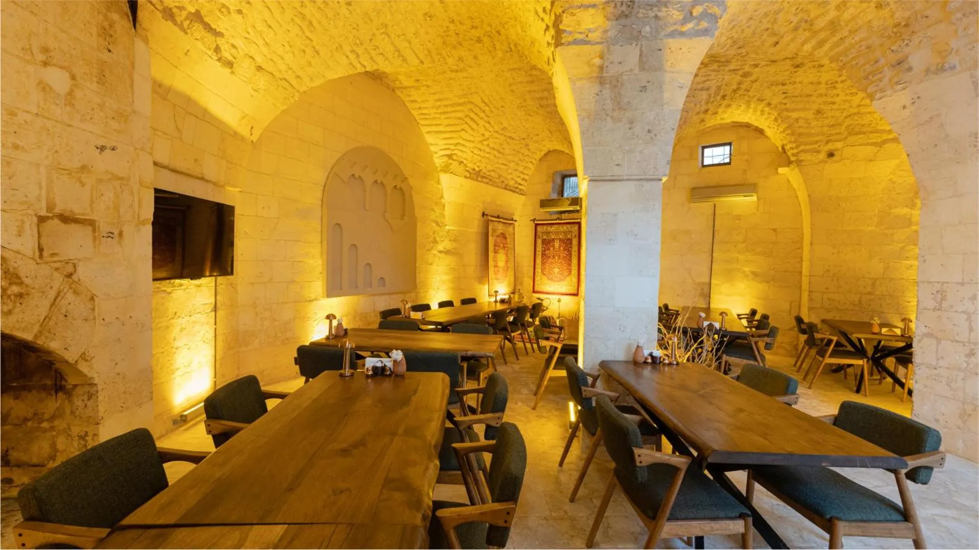 TV and multimedia in Stone House by Cevahir