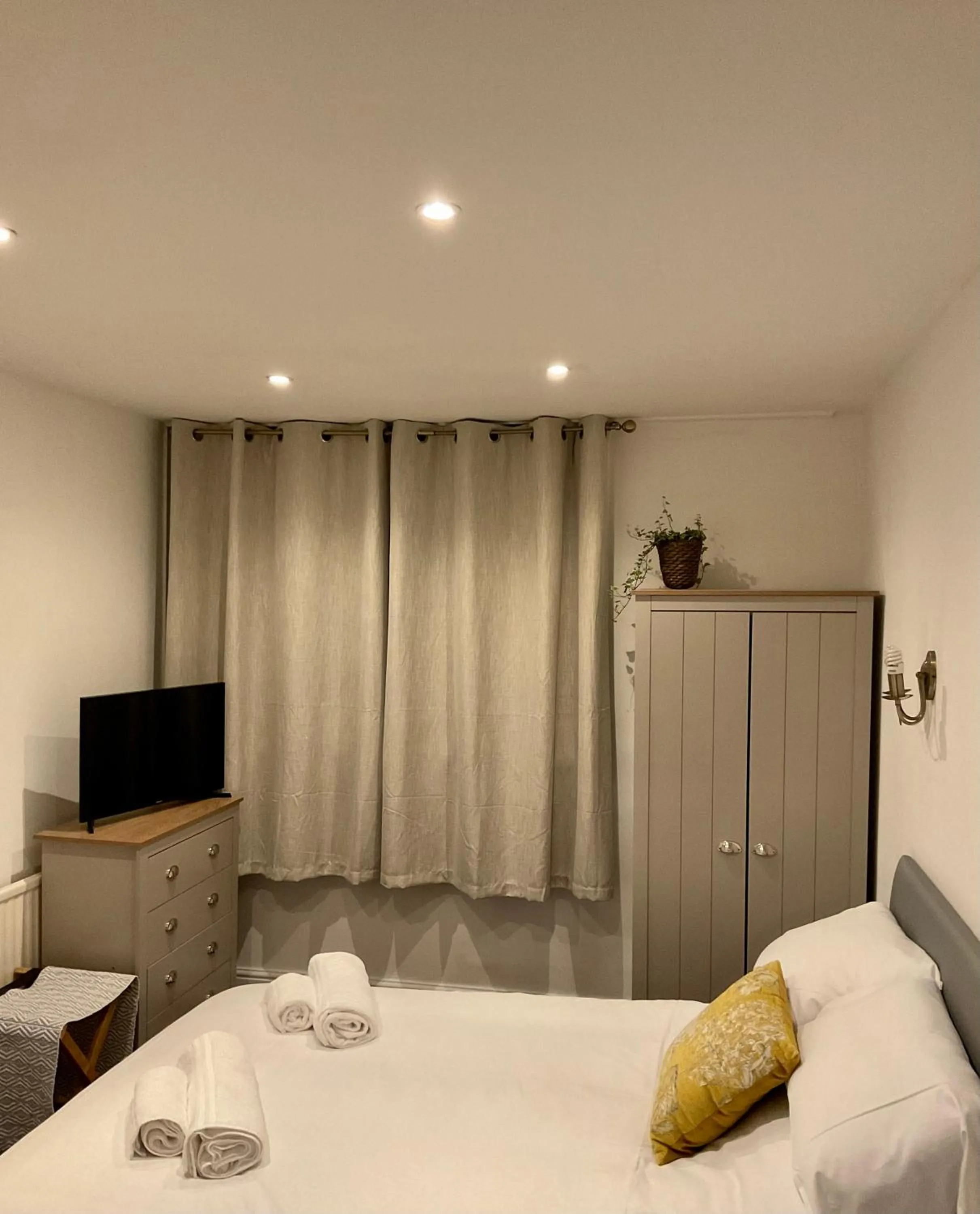 Bed in The Brentwood Hotel Porthcawl