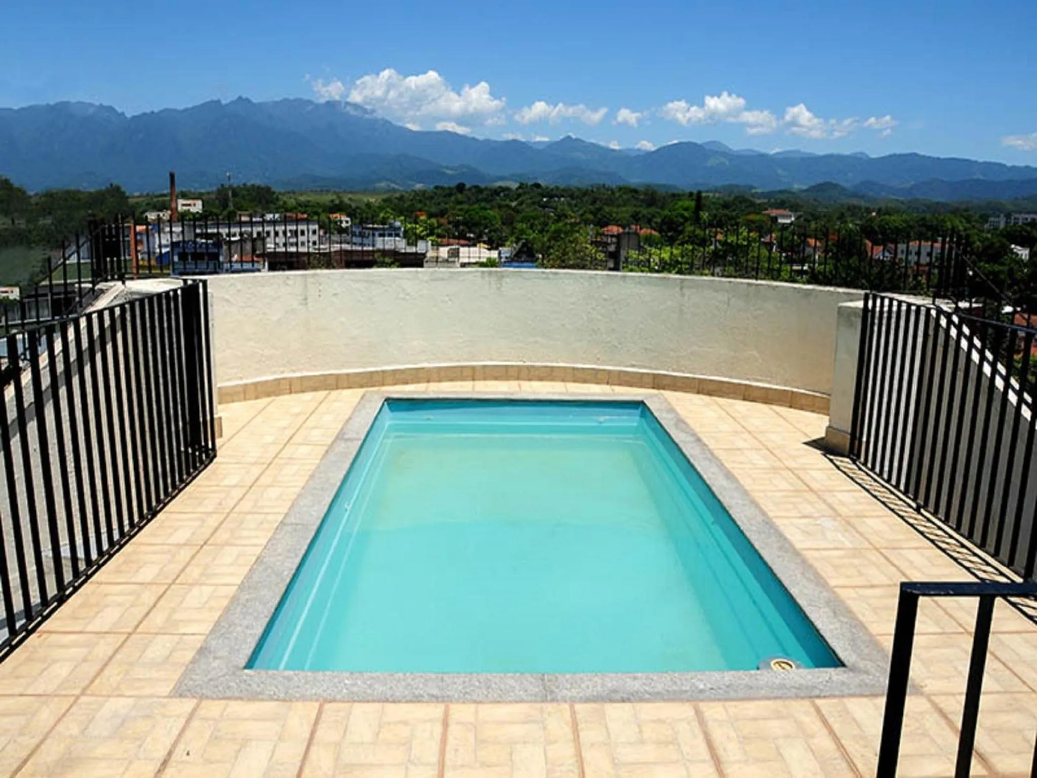 Swimming pool in Scala Residence Hotel