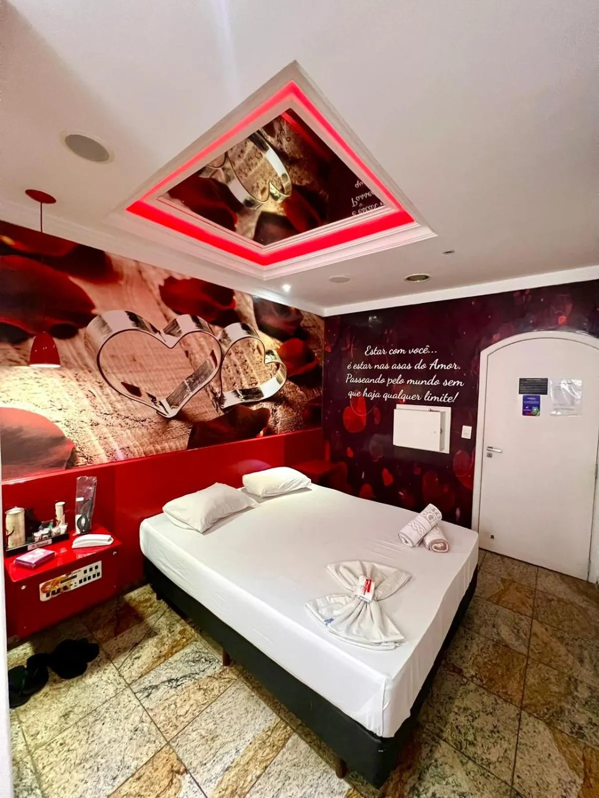 Bed in Motel Segredos (Adults Only)