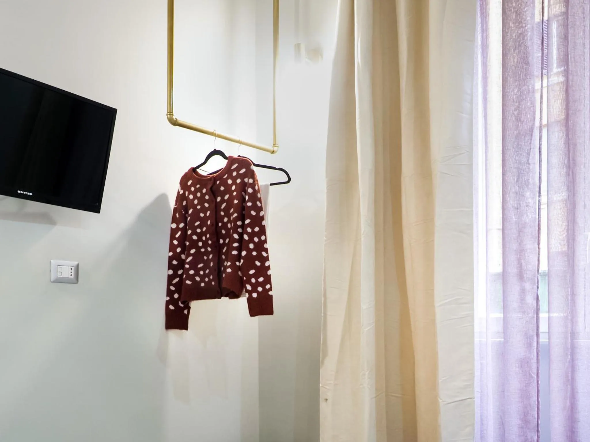 TV and multimedia in C'est La Vie Suites