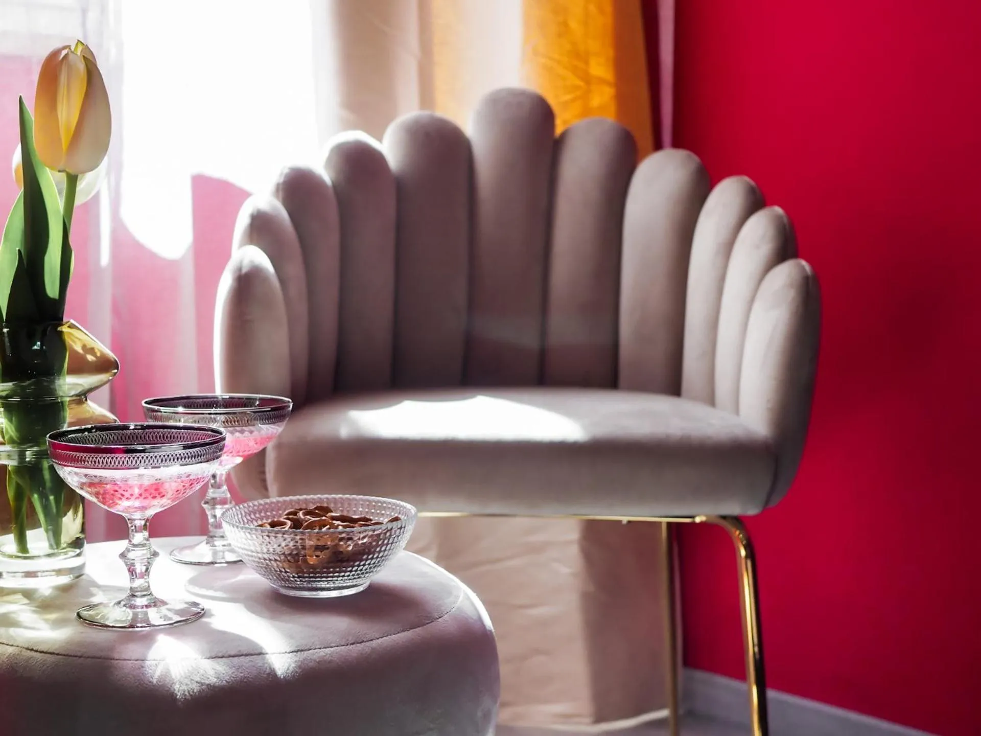 Seating area in C'est La Vie Suites