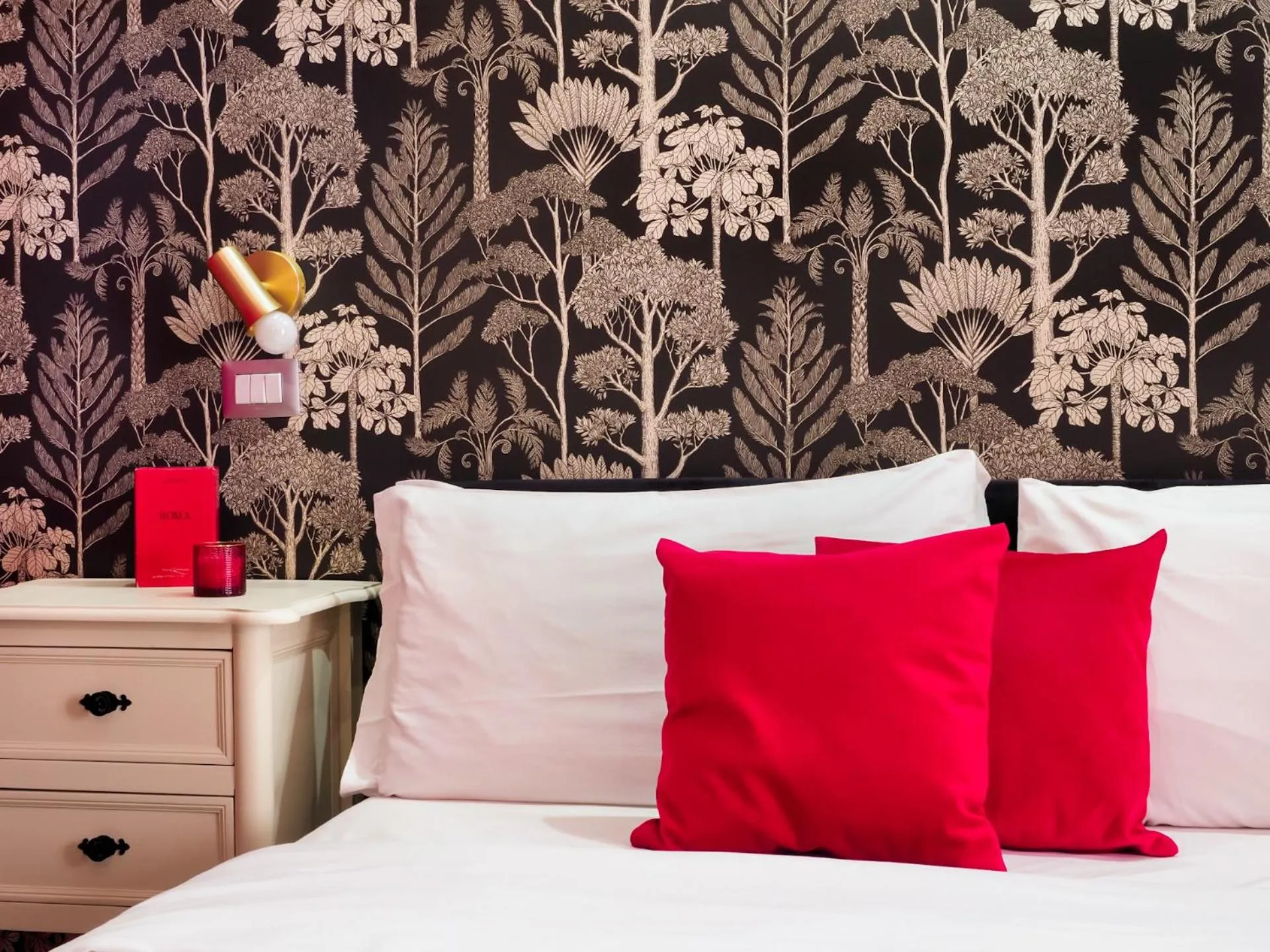 Bed in C'est La Vie Suites