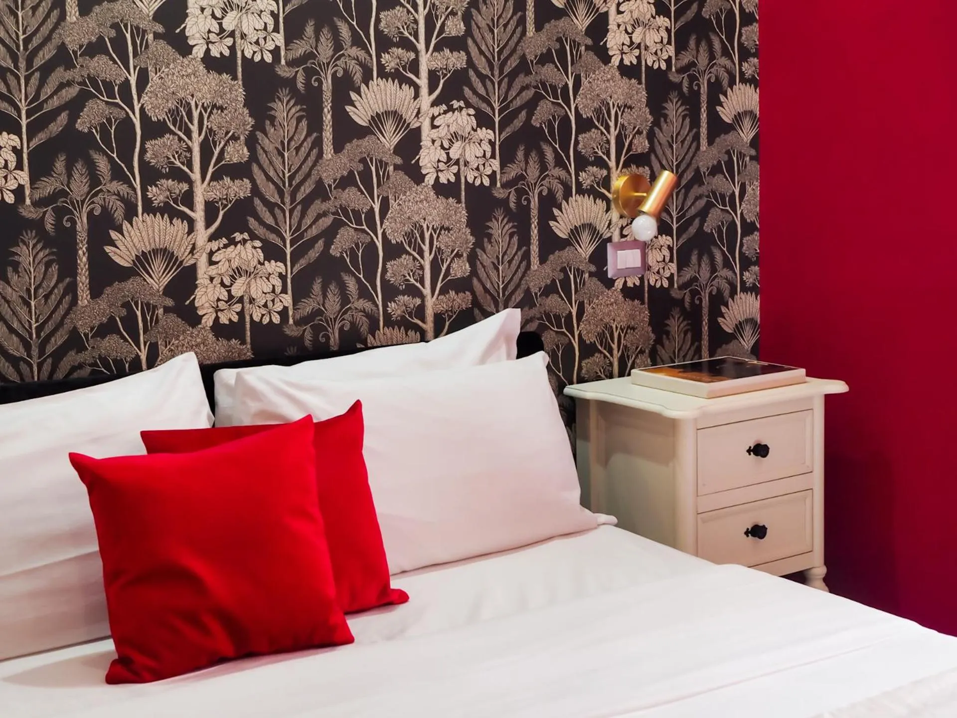 Bed in C'est La Vie Suites