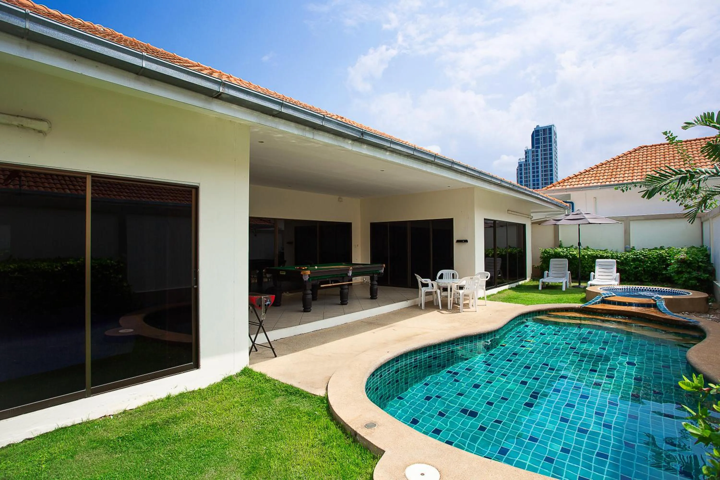 Property building in Tortuga Villas Pattaya