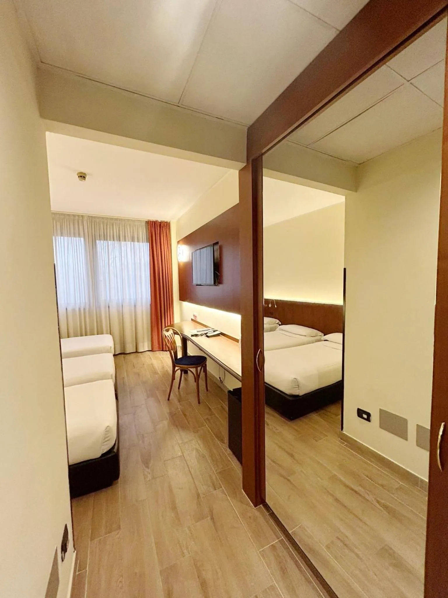 Bedroom, Bed in iH Hotels Milano Blu Visconti